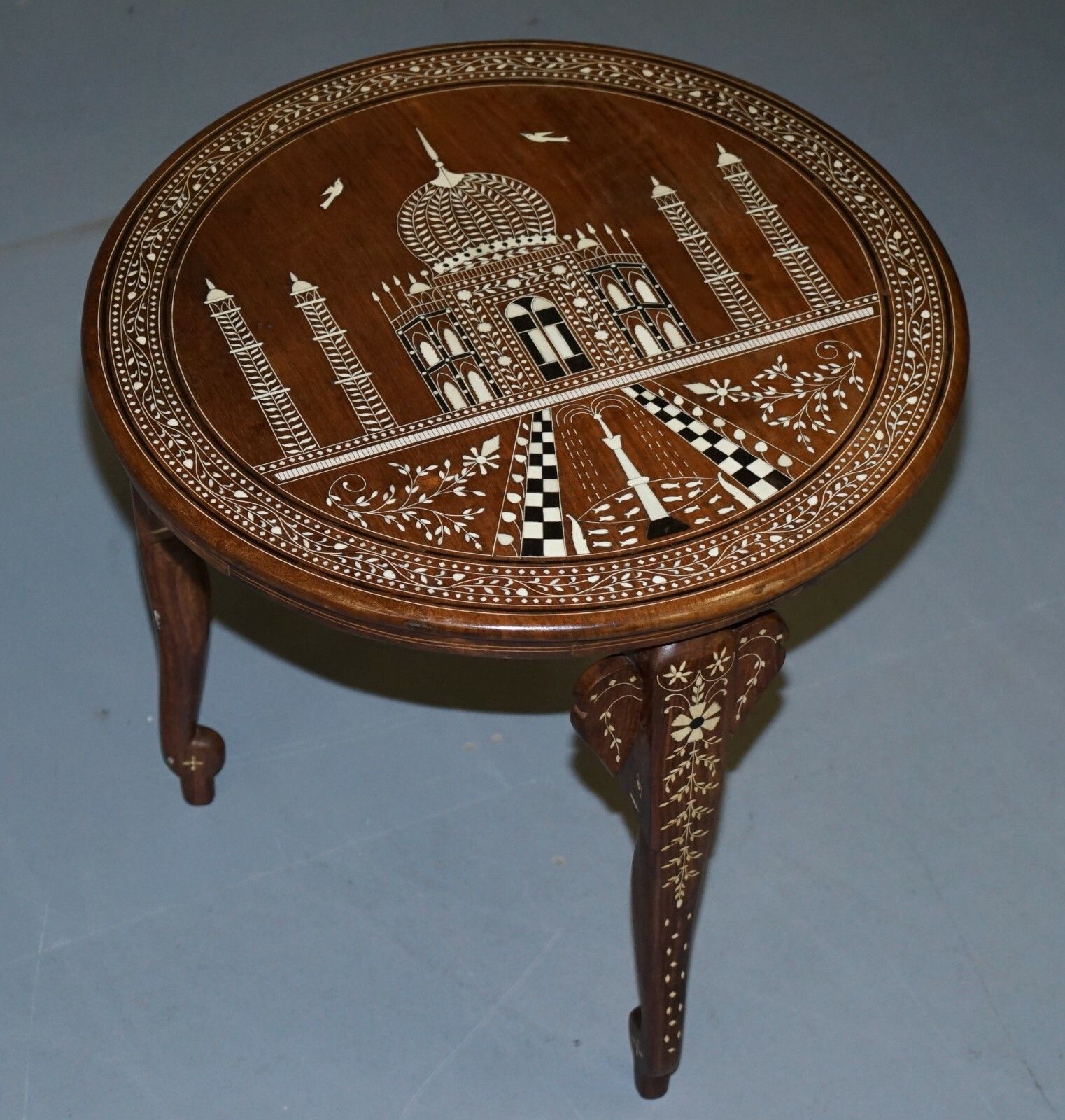 Rare Anglo Indian Export Taj Mahal Elephant Rosewood Inlaid Side Lamp Wine Table photo for sale