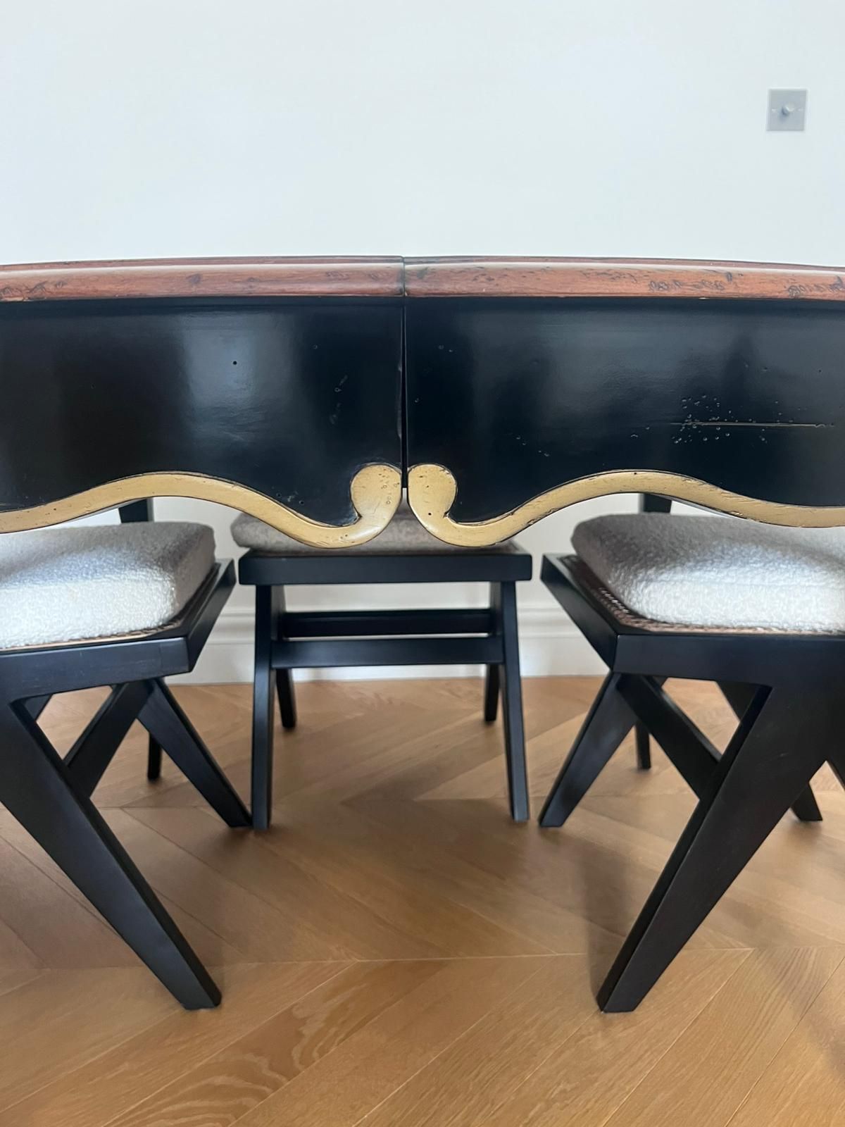 Roche Bobois  (Volubilis Collection) Round Table Louis XV photo vinterior
