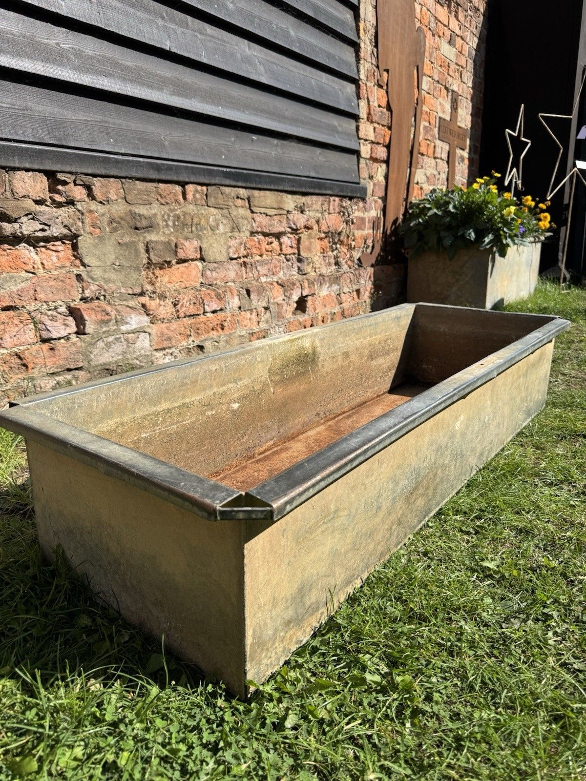 Reclaimed Galvanised Trough Large Planter /  Raised Flower Bed Plant Tree Pot Eb photo vinterior