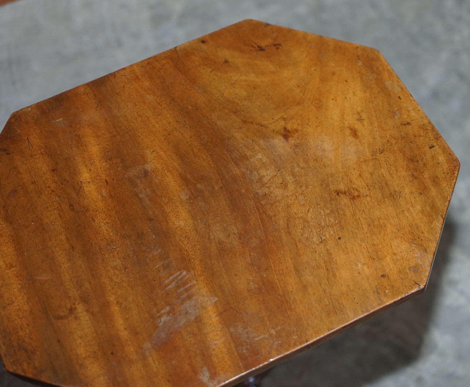 Antique Georgian Walnut Tripod Side End Lamp Or Wine Table Original Patina photo 850.0