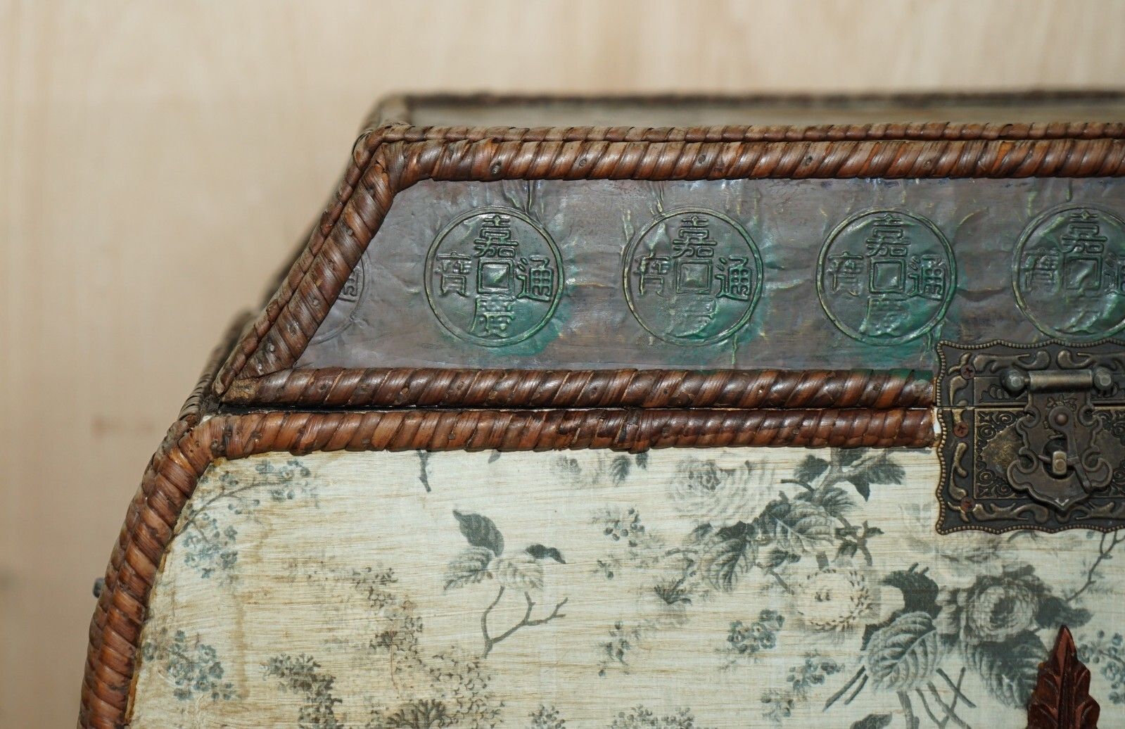 Lovely Vintage Chinese Wine Side Table Cabinet With Bottle & Glass Storage photo for sale