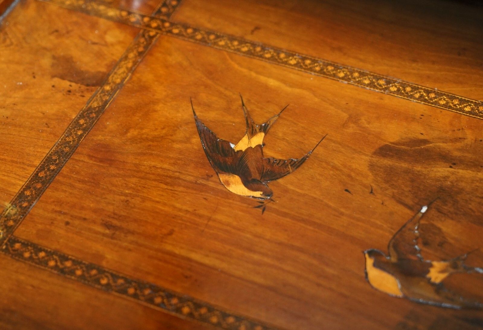 photo furniture Rare 19th Century Italian Side Lamp Table Marquetry Inlaid Dancers To The Top