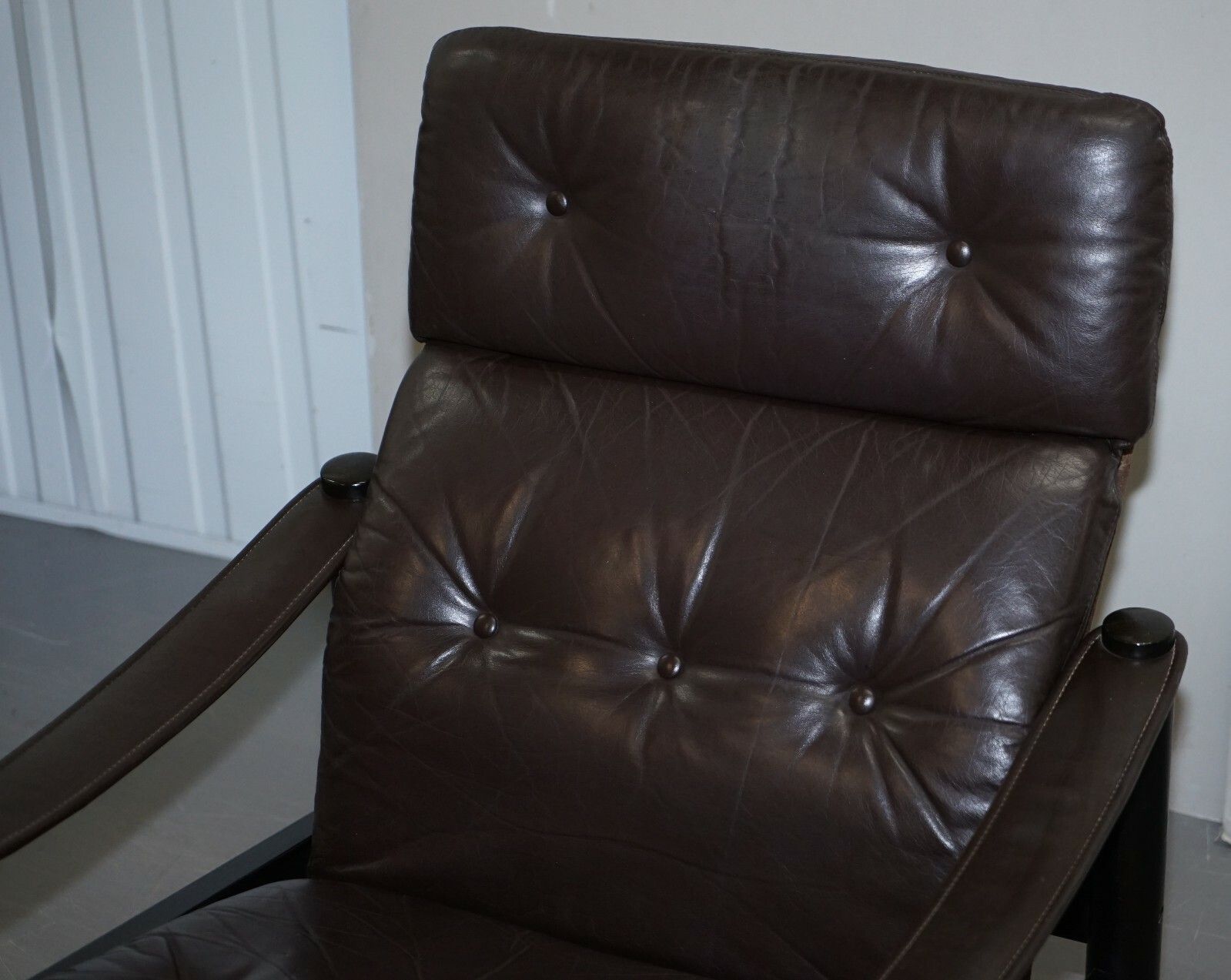 Lovely Danish Brown Leather Mid Century Modern Armchair & Chesterfield Footstool photo Furniture