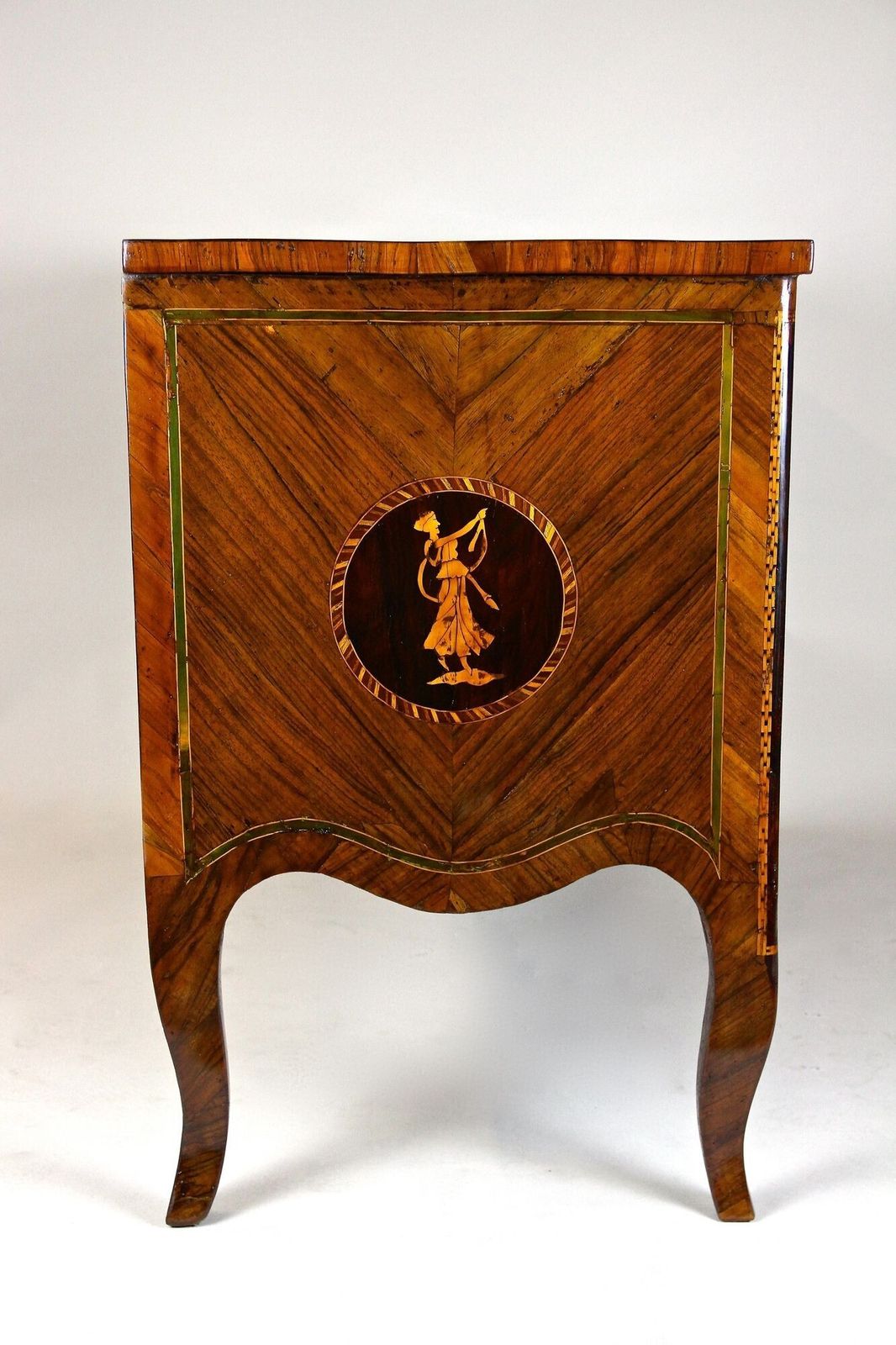 photo vintage 18th Century Marquetry Chest Of Drawers   Museums Quality, Milan/ It Ca. 1760