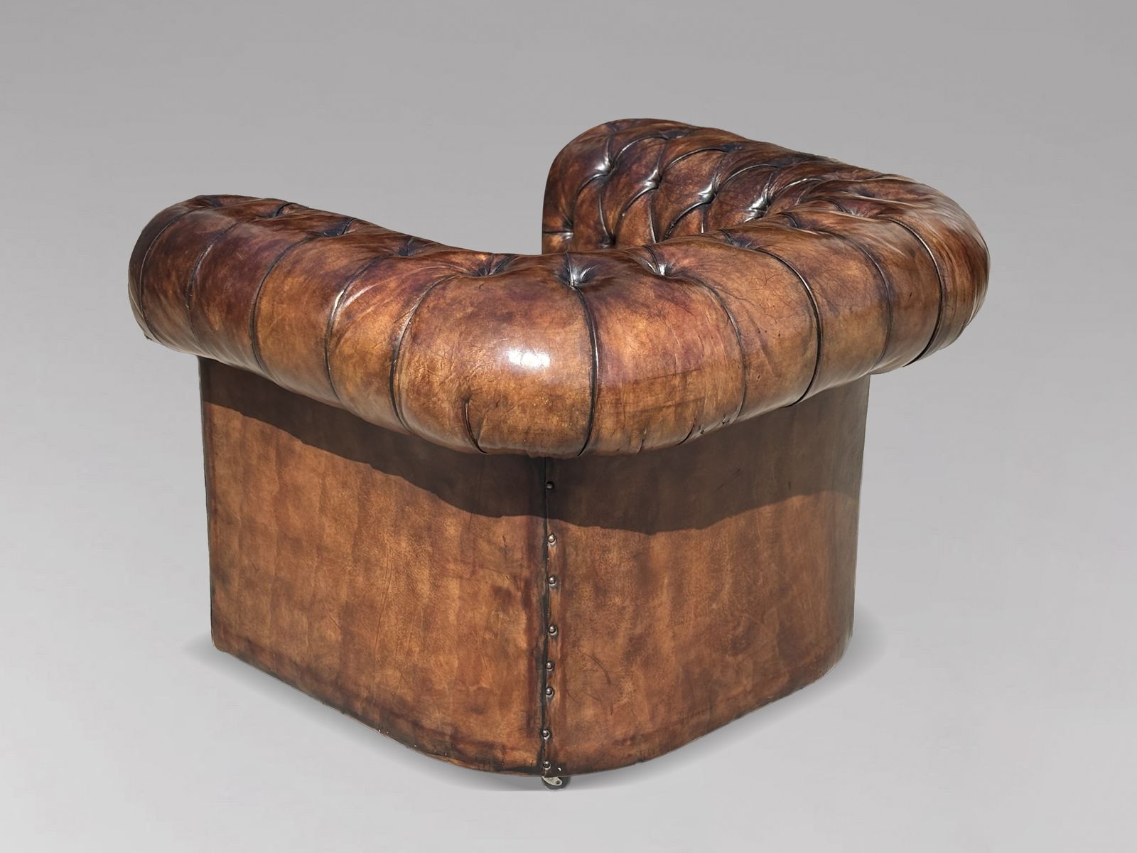Early 20th Century Brown Leather Chesterfield Armchair photo buy