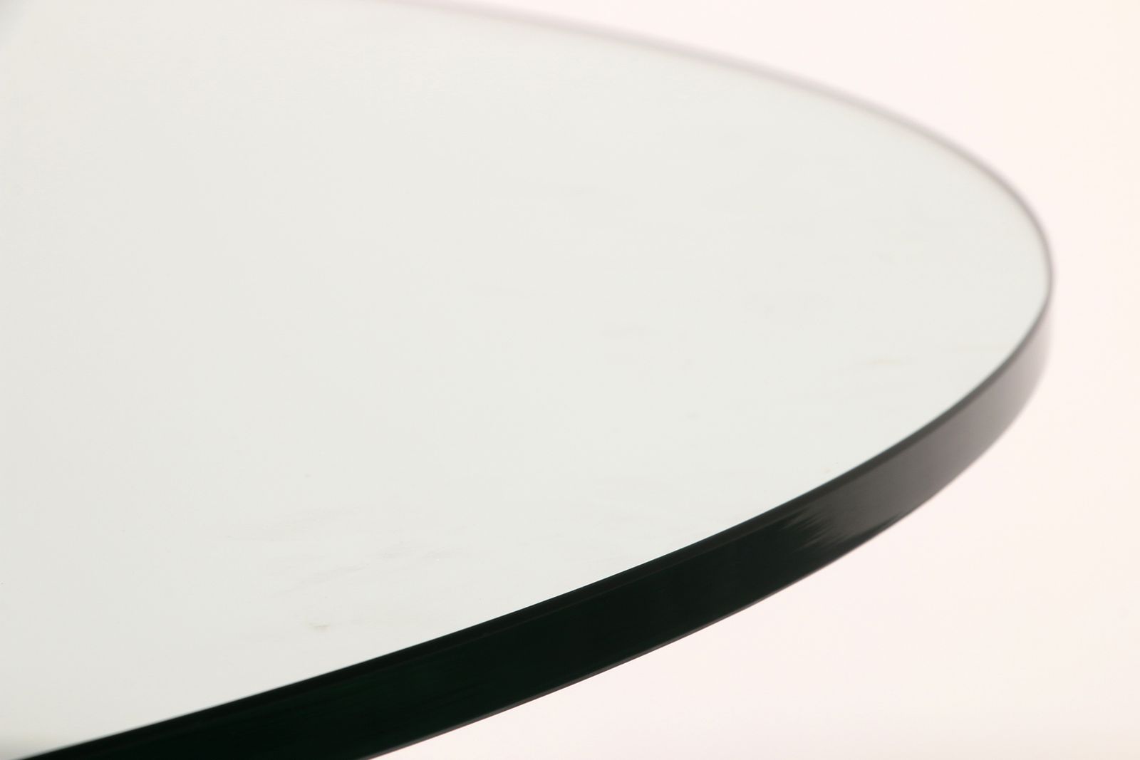 "Iconic Peter Ghyczy Round Design Table – Timeless Elegance In Perfect Condition photo buy