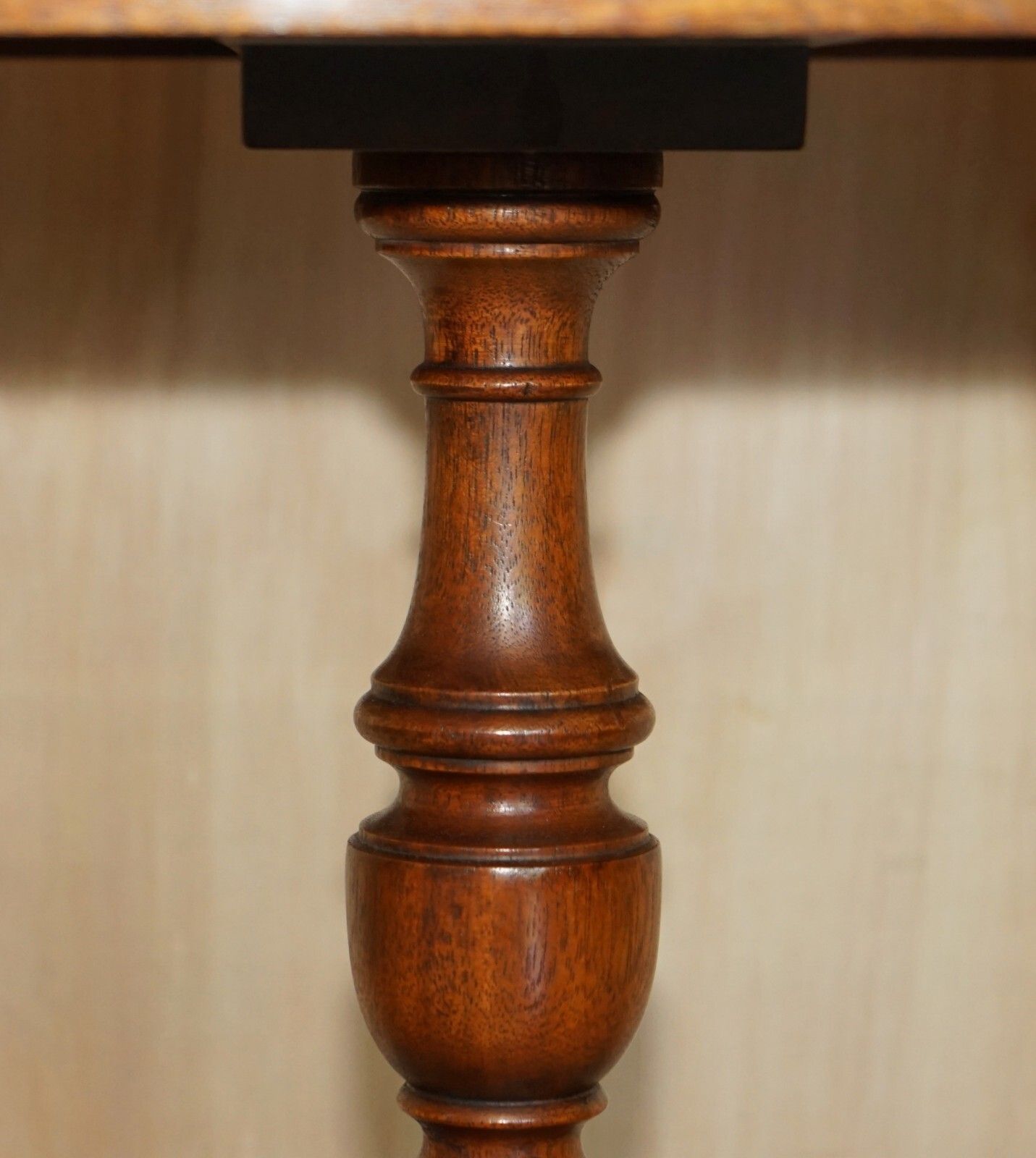 Lovely Bevan Funnell Extending Mahogany Side End Lamp Wine Card Table Wood Top photo 675.0