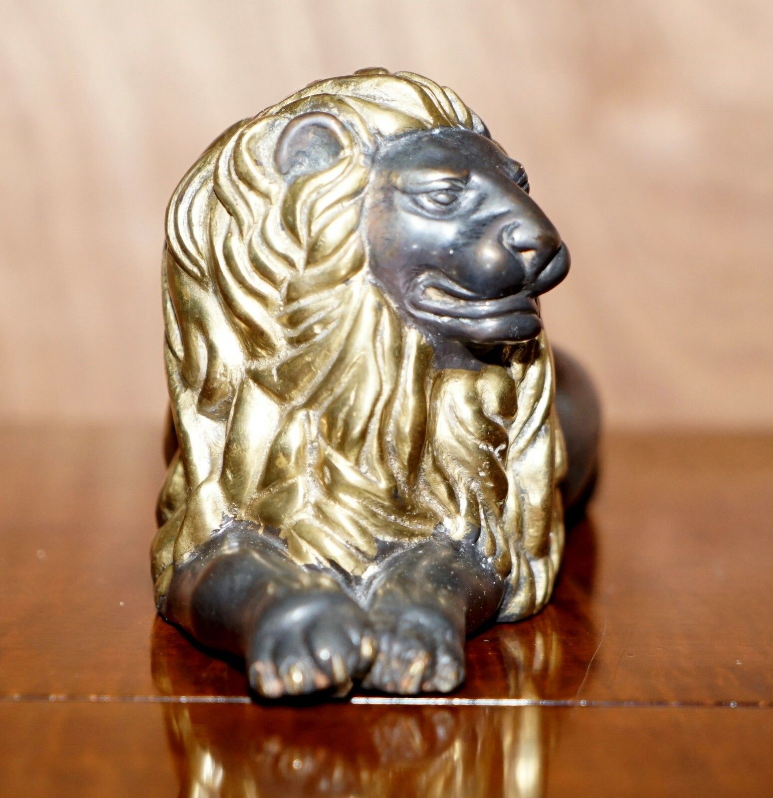 photo furniture Lovely 19th Century Victorian Gold Gilt Bronze Recumbent Lion Laying Down