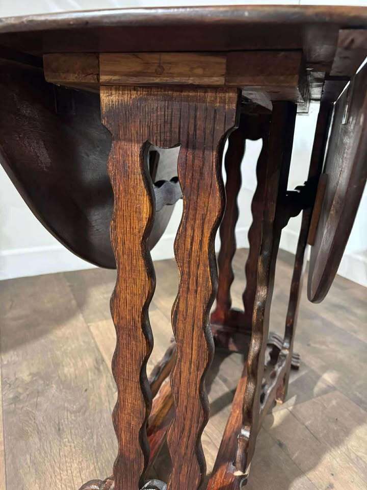 169.0 Vintage Mahogany & Oak Drop Leaf Table Of Small Proportions photo