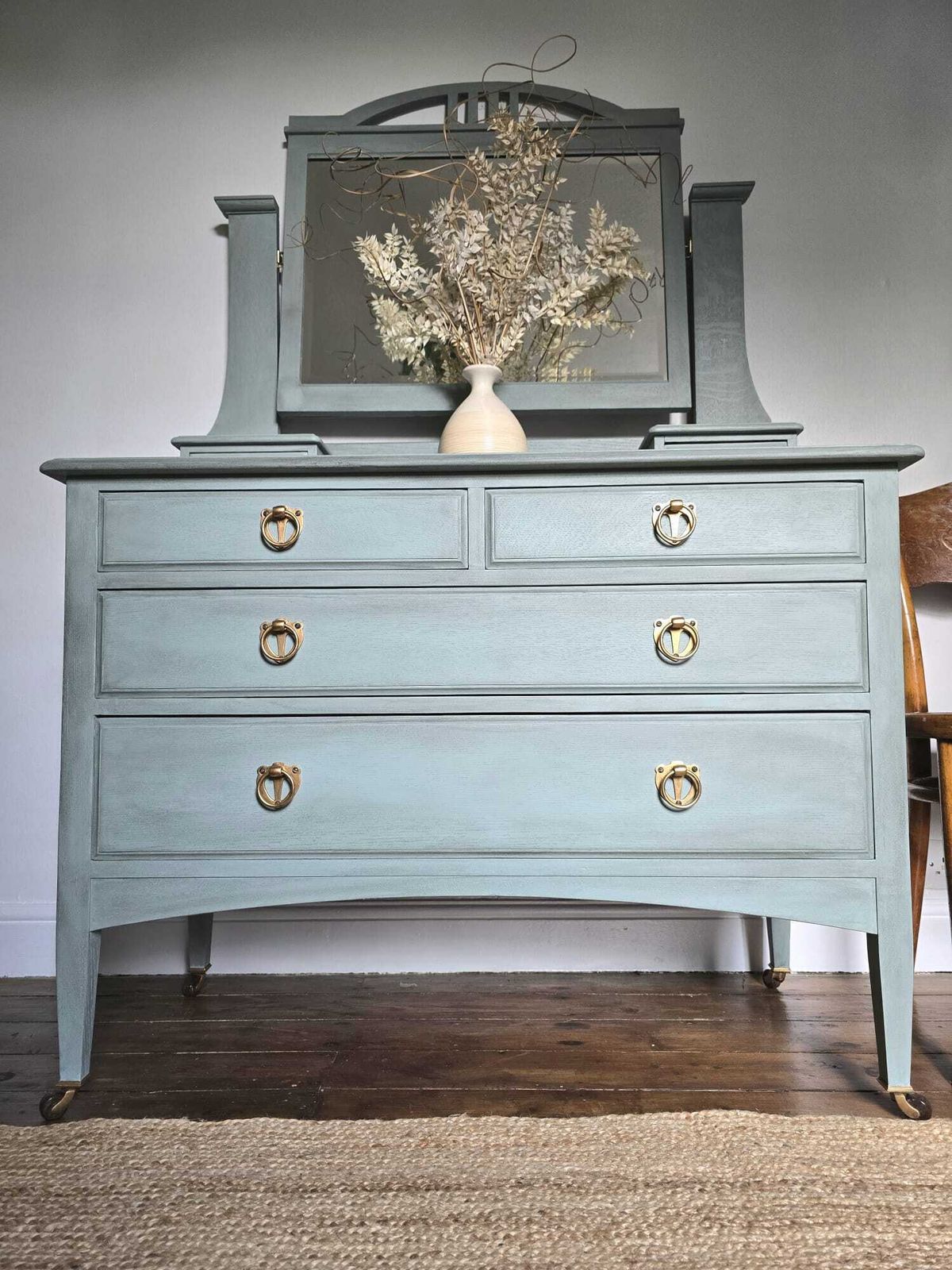 Edwardian Chest Of Drawers, Dresser With Bevelled Mirror.  Hand Painted In Fusion French Eggshell photo vinterior