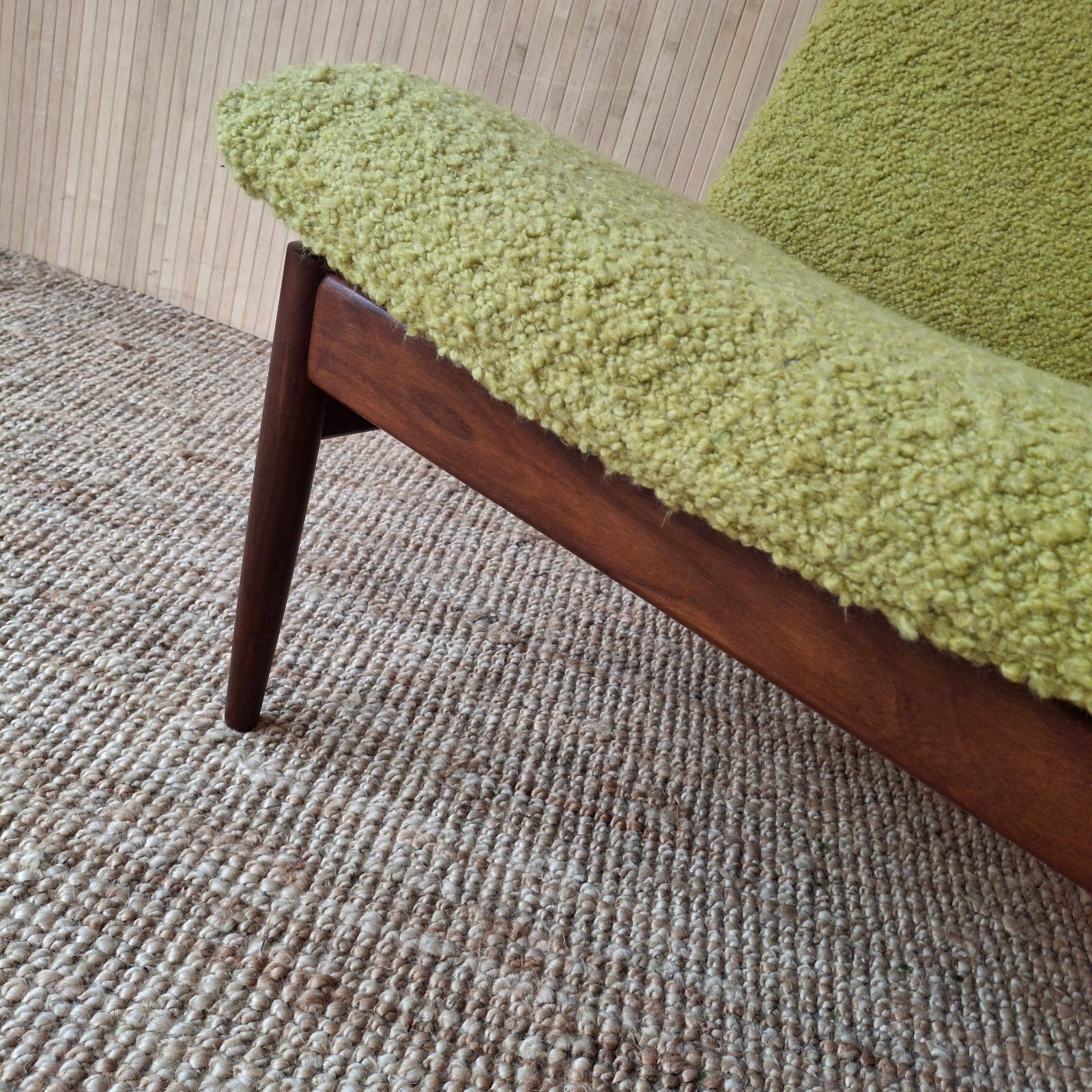 Fab Vintage 1960s Kofod Larsen G Plan Television Easy Chair Chartreuse Boucle photo vinterior