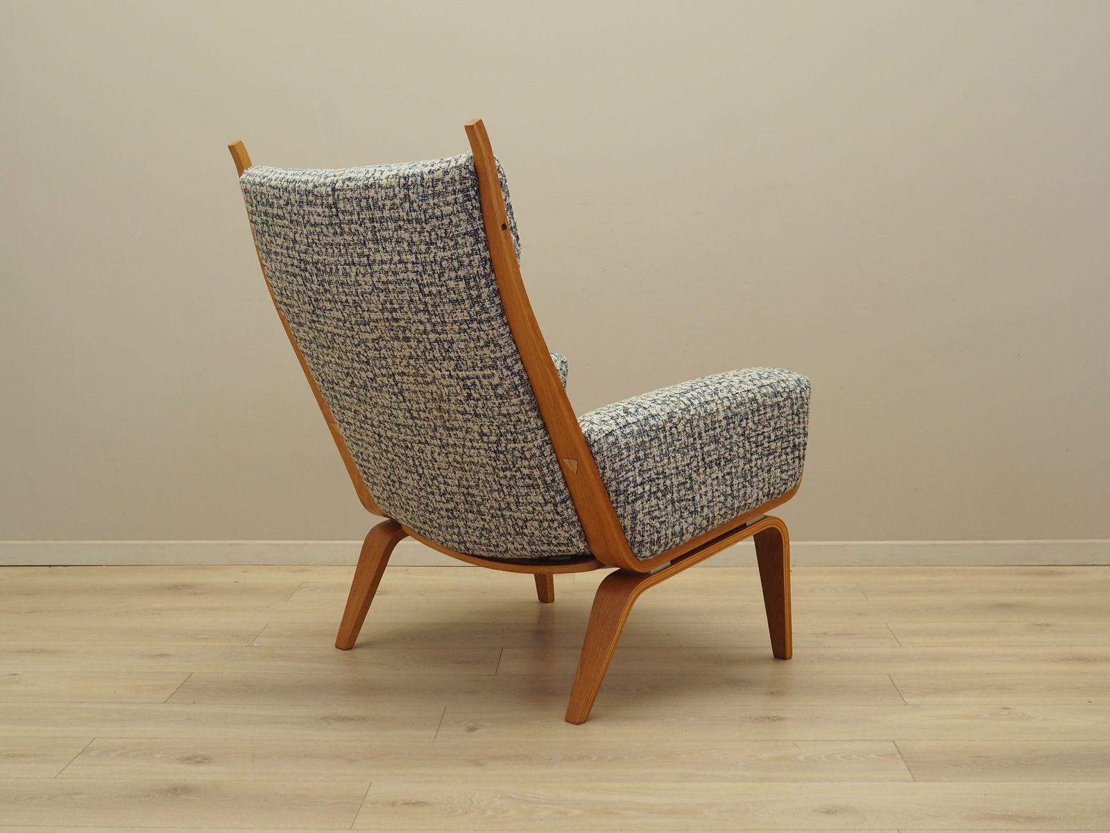 photo furniture Lounge Chair, Danish Design, 1960s, Designer: Hans J. Wegner, Manufacturer: Getama