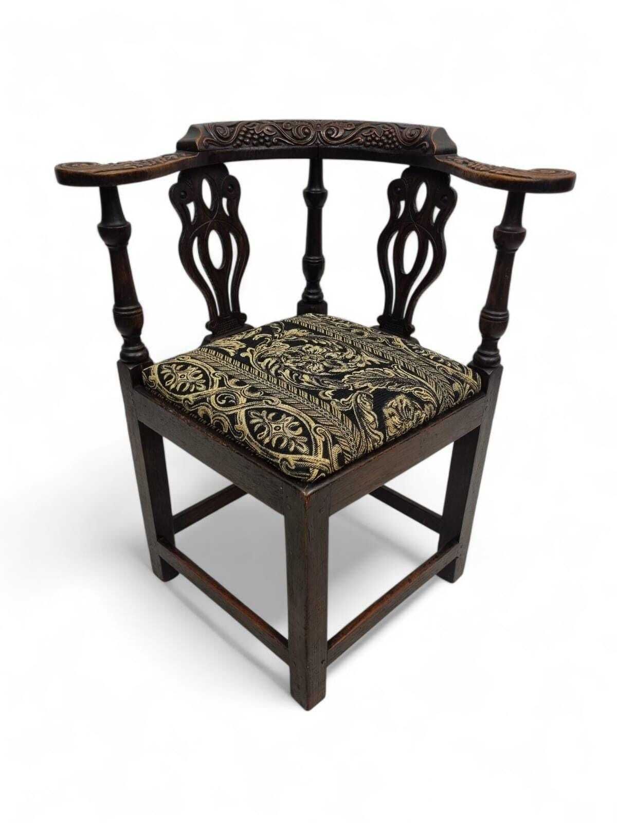 Antique Carved Corner Chair / C.1900