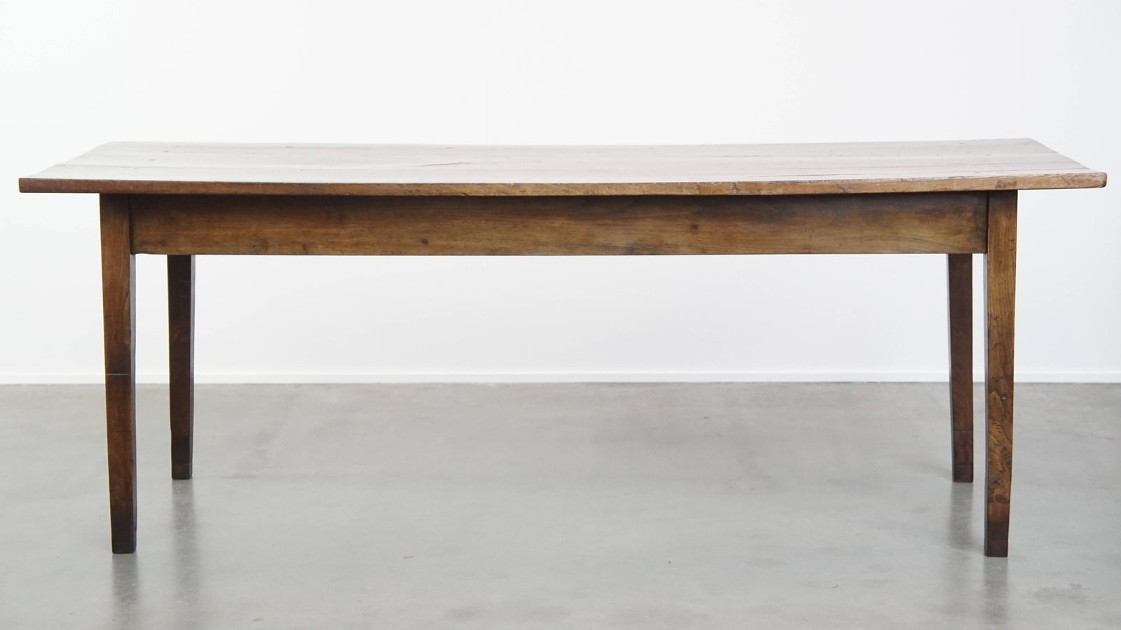 Timeless Antique Early 19th Century English 6 Person Dining Table With A Beautiful Walnut Top And 3 Drawers photo 2924.0