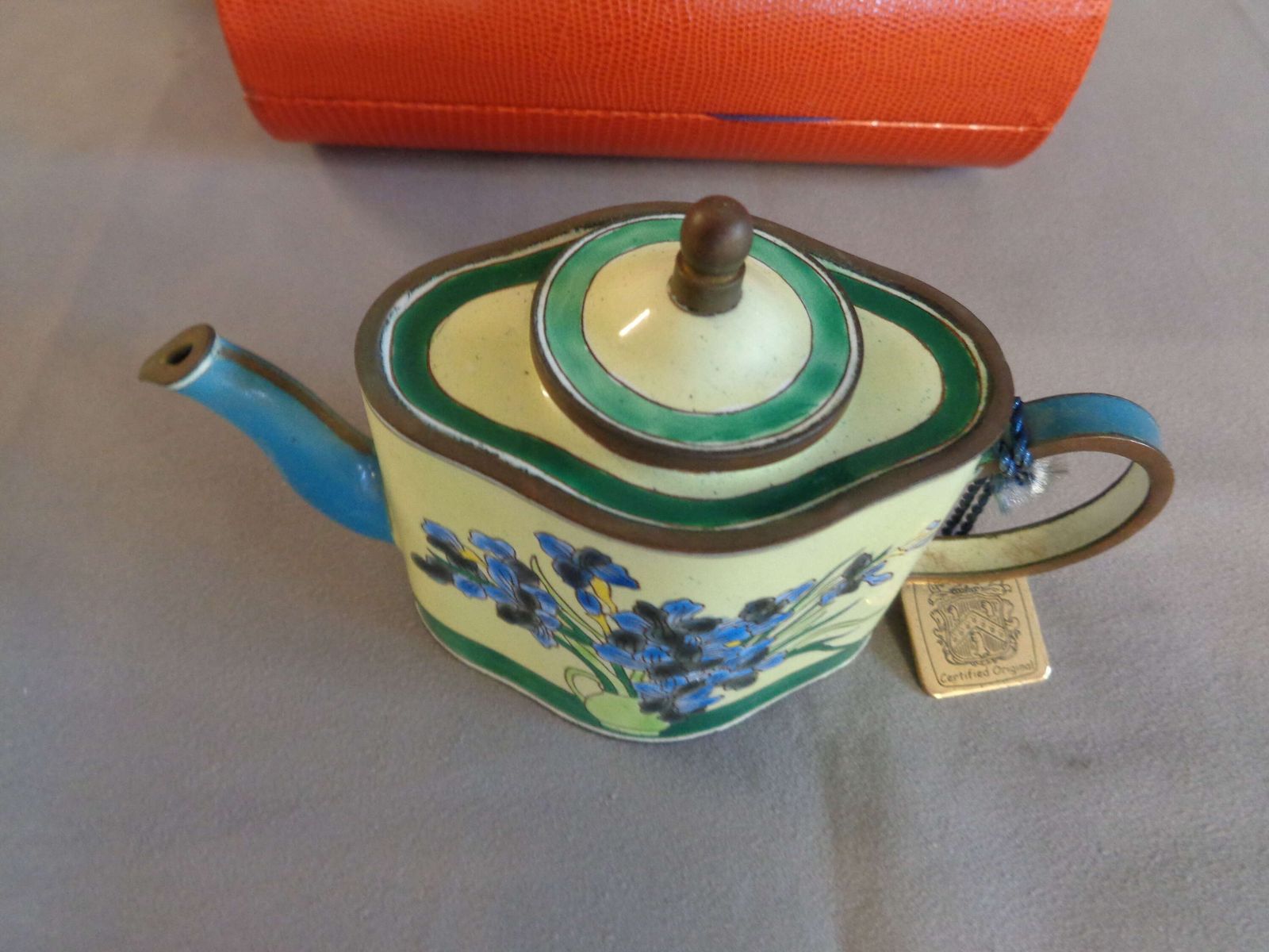 Charlotte Di Vita   Numbered Edition Collectable Mini Teapot   Original Box photo Home Decor