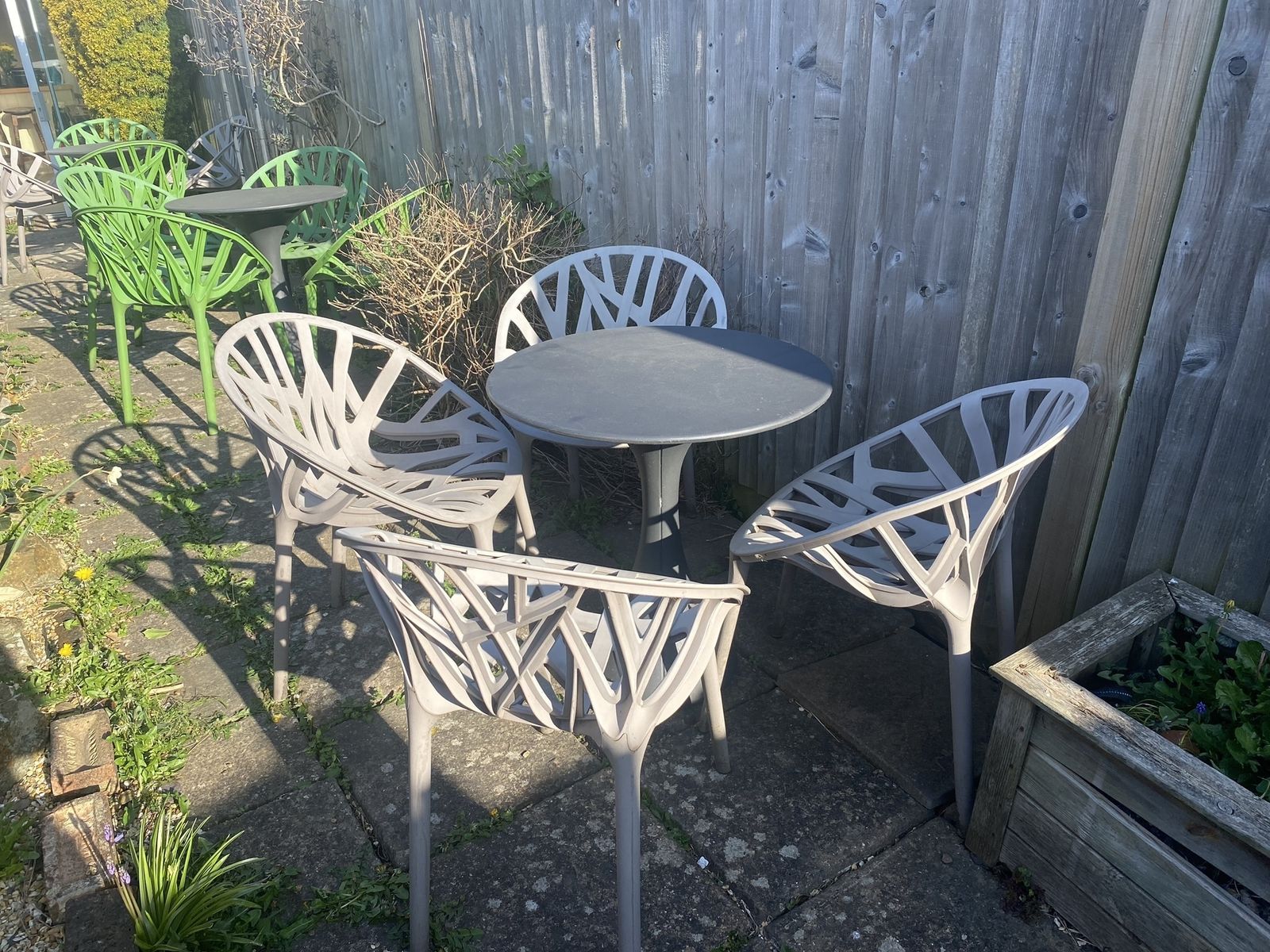 Vitra Vegetal Design Classic Set Of  4 Outdoor Chairs With Driade Kissi Kissi Table photo vintage