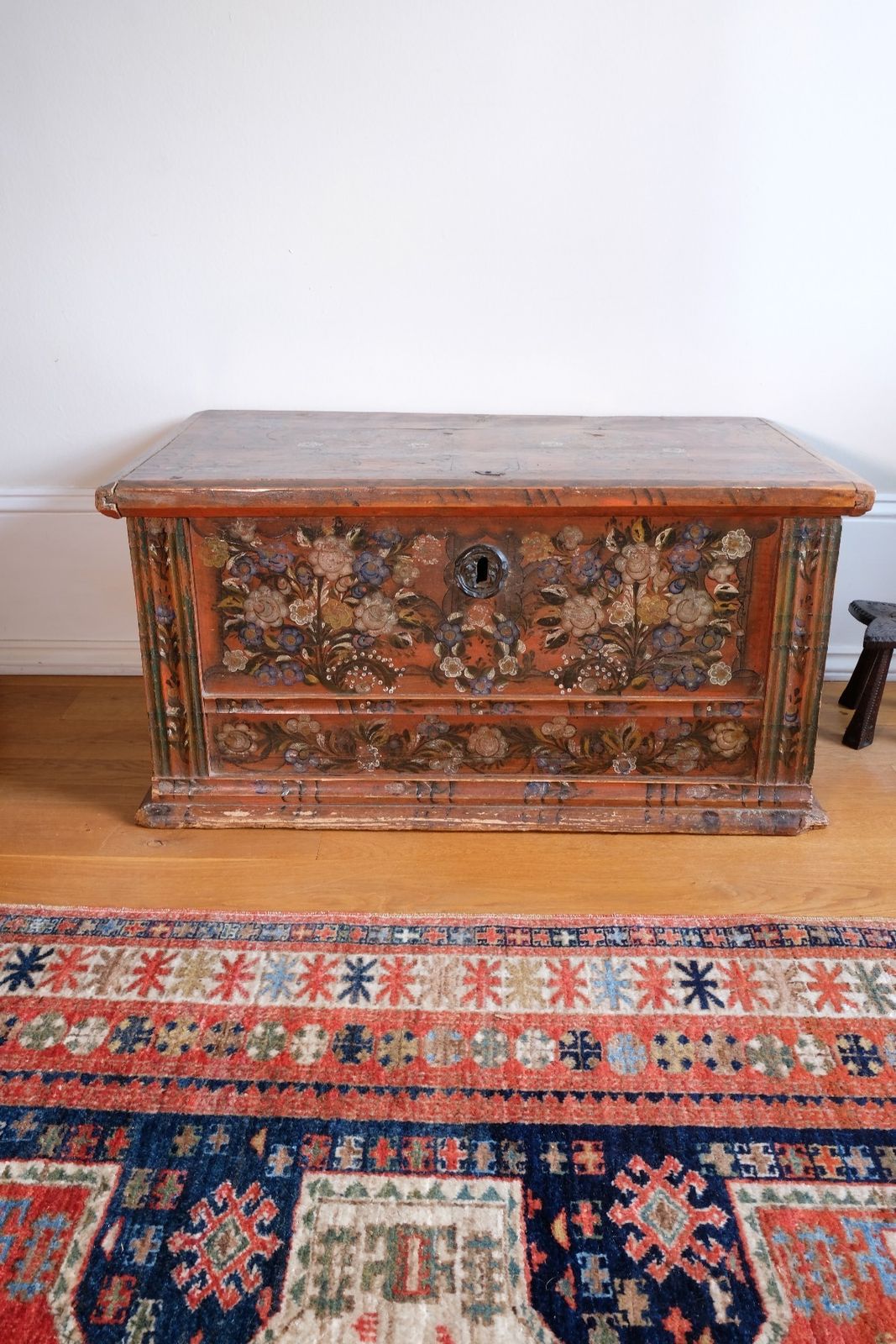 photo vintage Late 18th Century Alpine Painted Pine Coffer | Continental Folk Art Chest