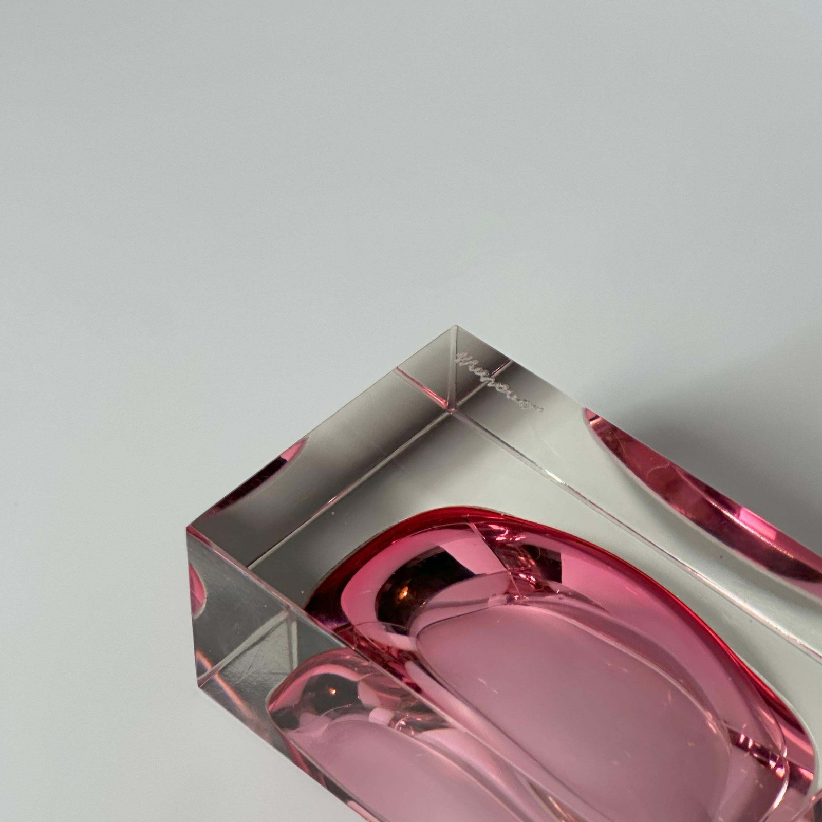 photo furniture 1980s Murano Pink Sommerso Glass Faceted Bowl, Mandruzzato, Italy