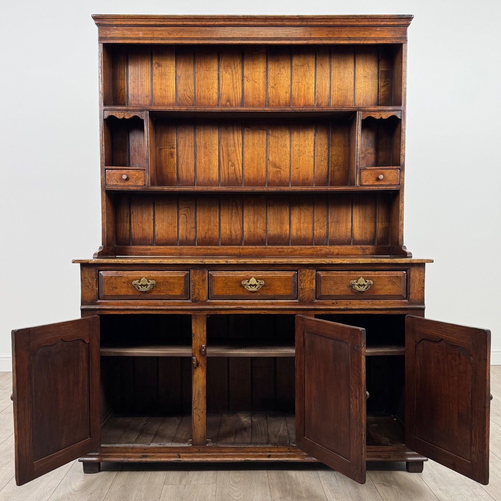 Antique 20th Century Traditional Oak Dresser Of Finest Quality photo furniture