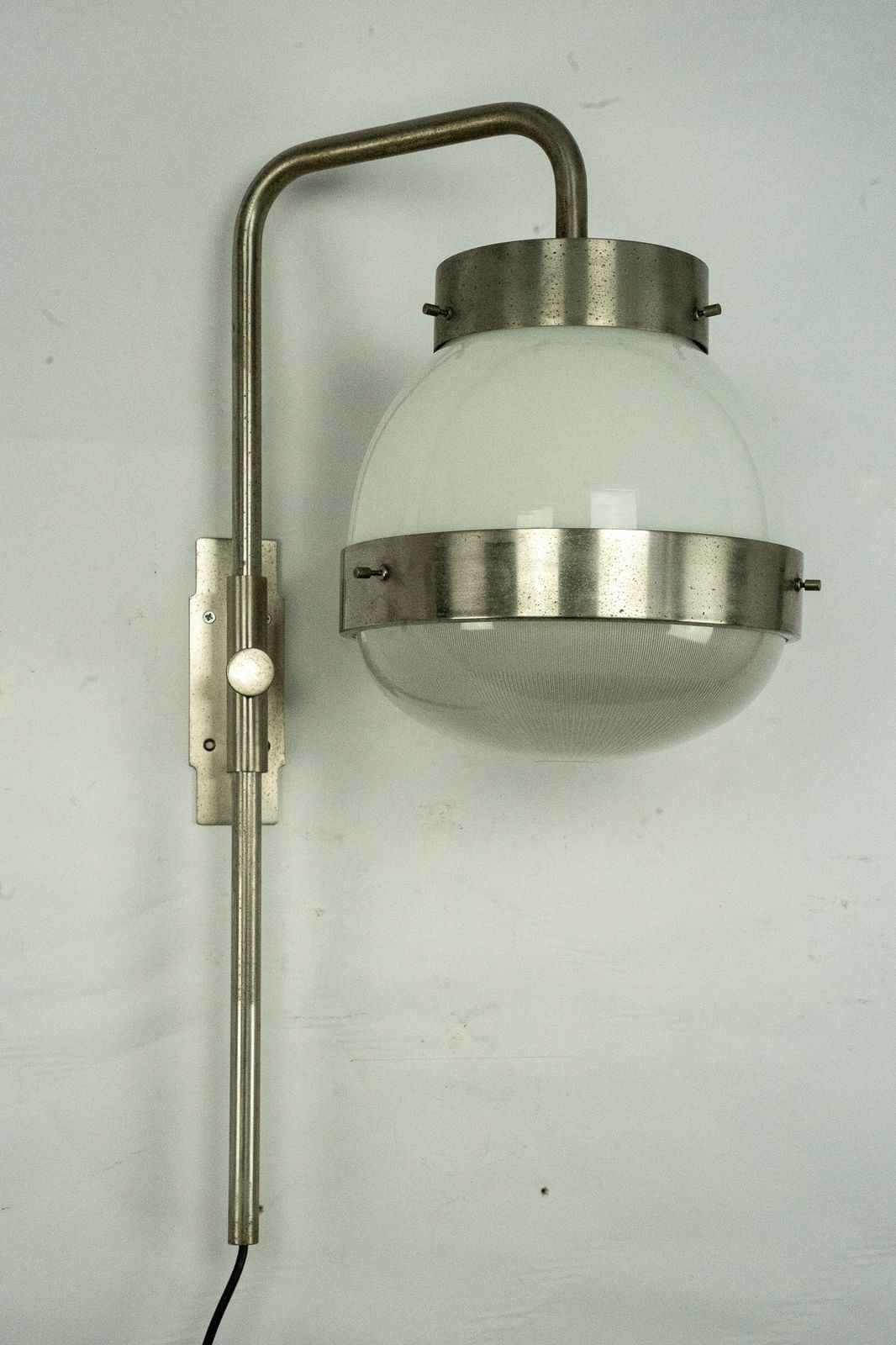 photo buy Pair Of Delta Wall Lamps By Sergio Mazza For Artemide. Italy 1960s