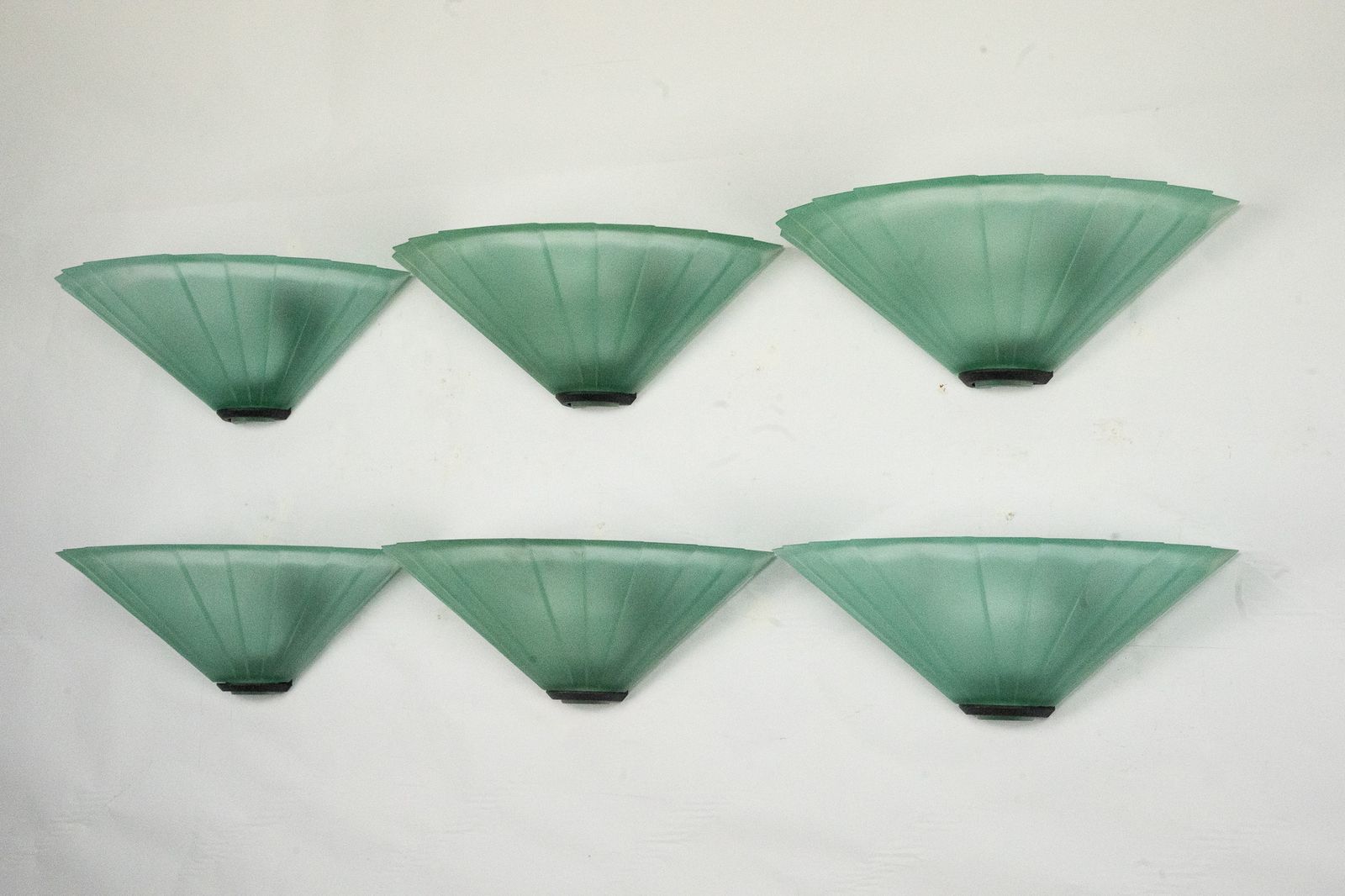 Set Of Six De Majo Sconces In Thick Green Murano Glass. Italy 1980s photo Lighting