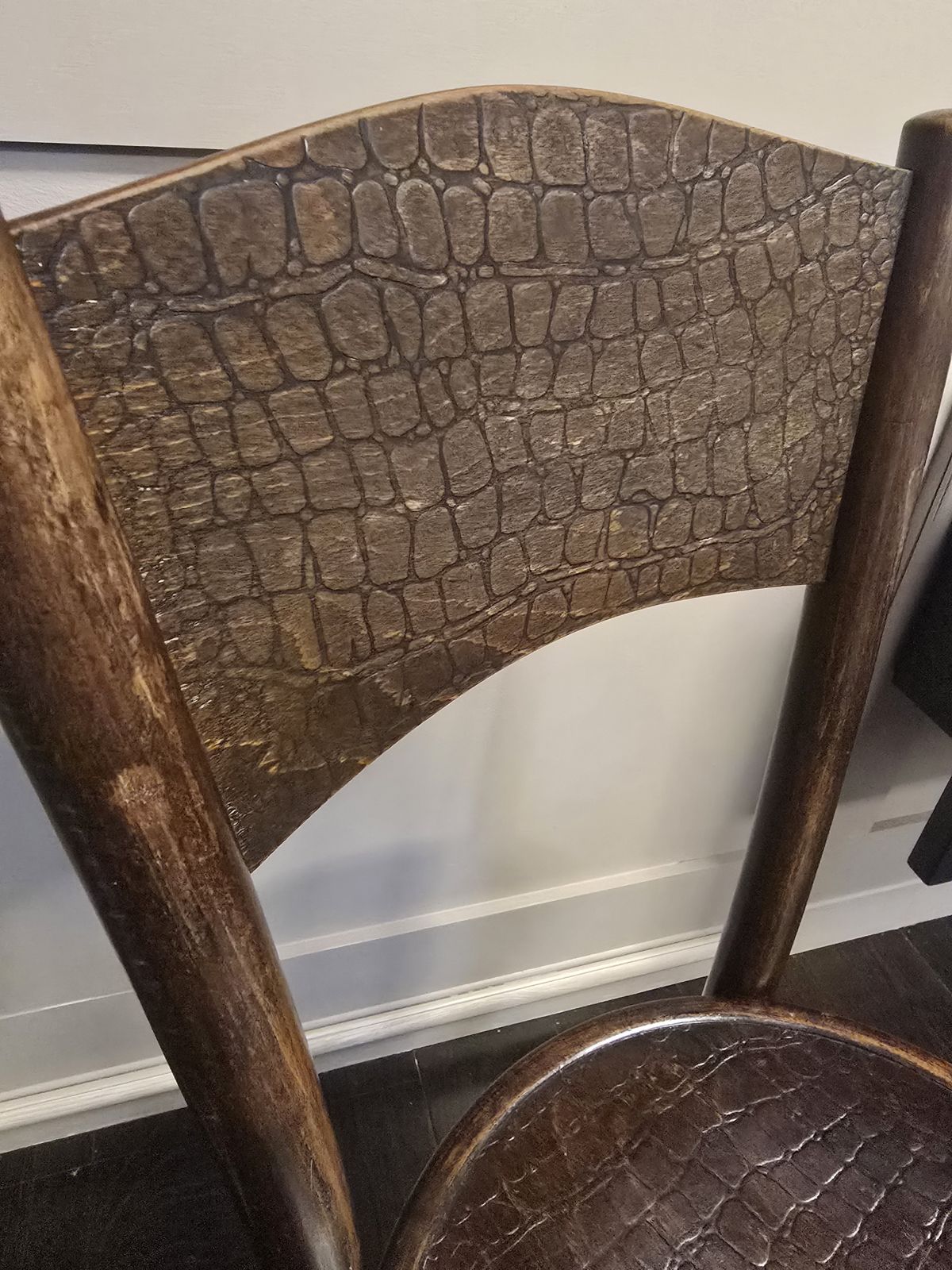 Early 20th Century Mundus & J. & J. Kohn Bentwood Chair With Crocodile Impressed Seat photo buy