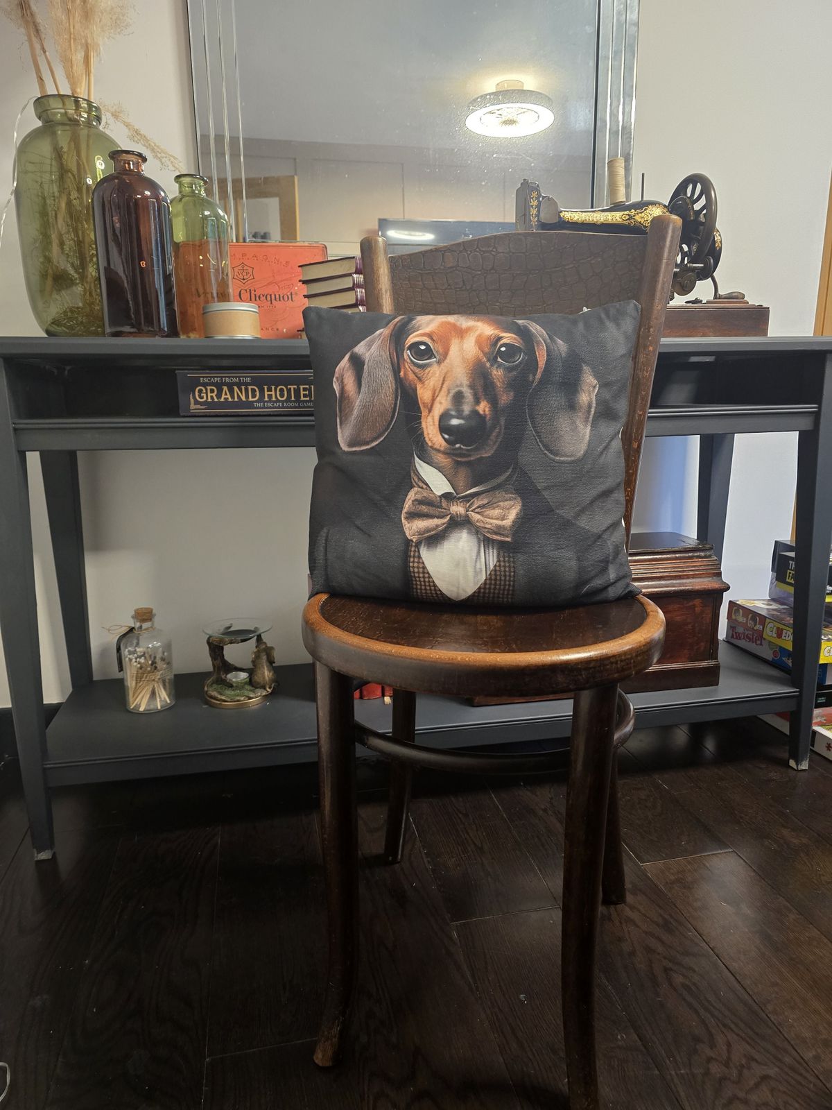 photo for sale Early 20th Century Mundus & J. & J. Kohn Bentwood Chair With Crocodile Impressed Seat
