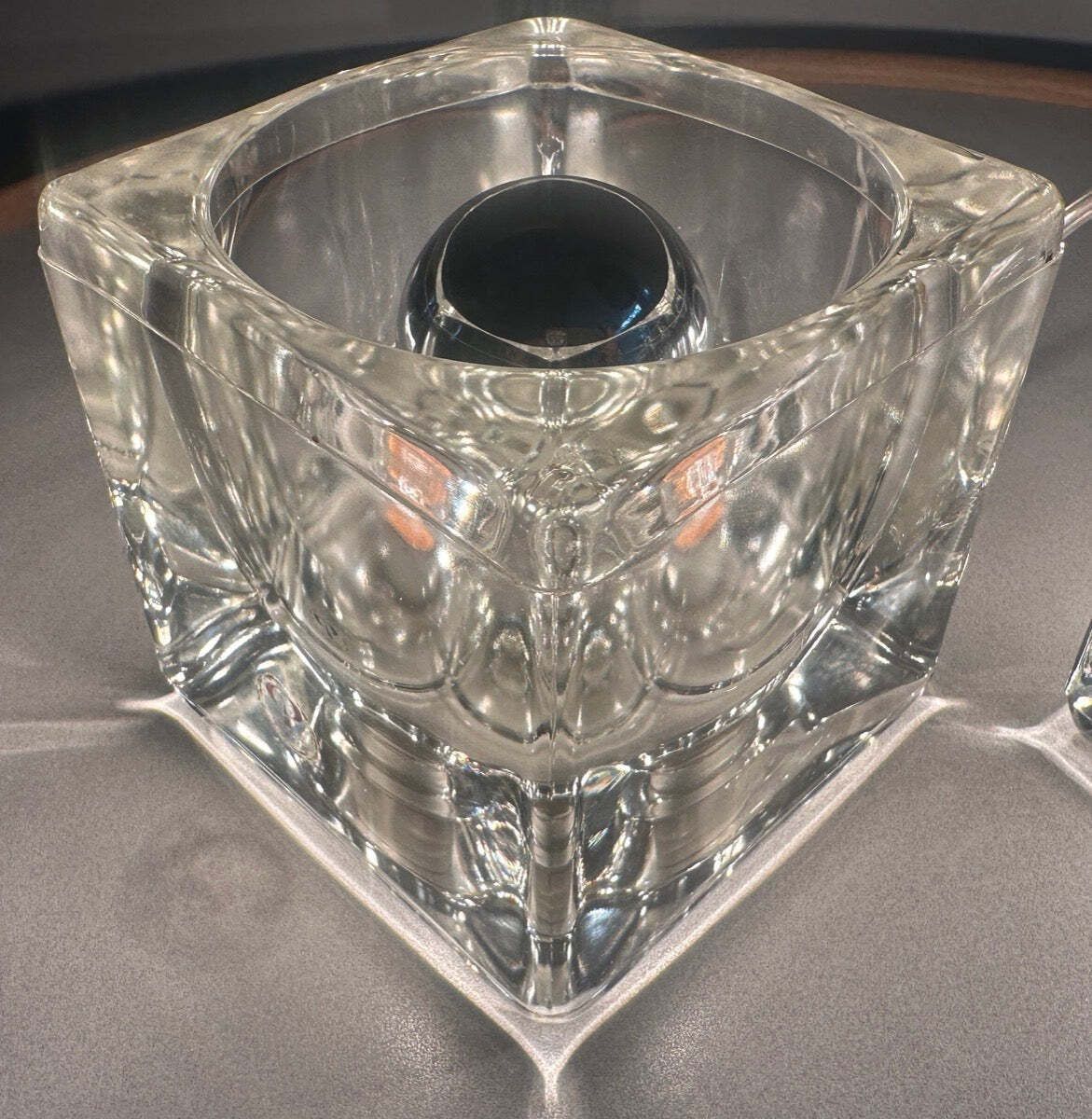 525.0 Pair Of 1970s German Peill & Putzler Clear Thick Cubed Glass Table Lamps photo