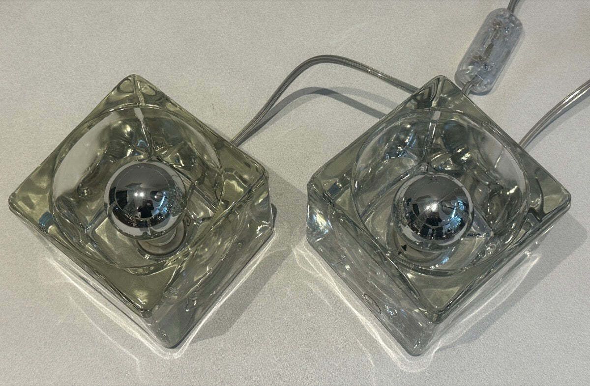 photo vintage Pair Of 1970s German Peill & Putzler Clear Thick Cubed Glass Table Lamps