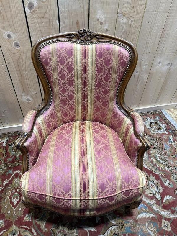 Paire De Fauteuils   Bergères De Style Louis XV En Soierie photo buy