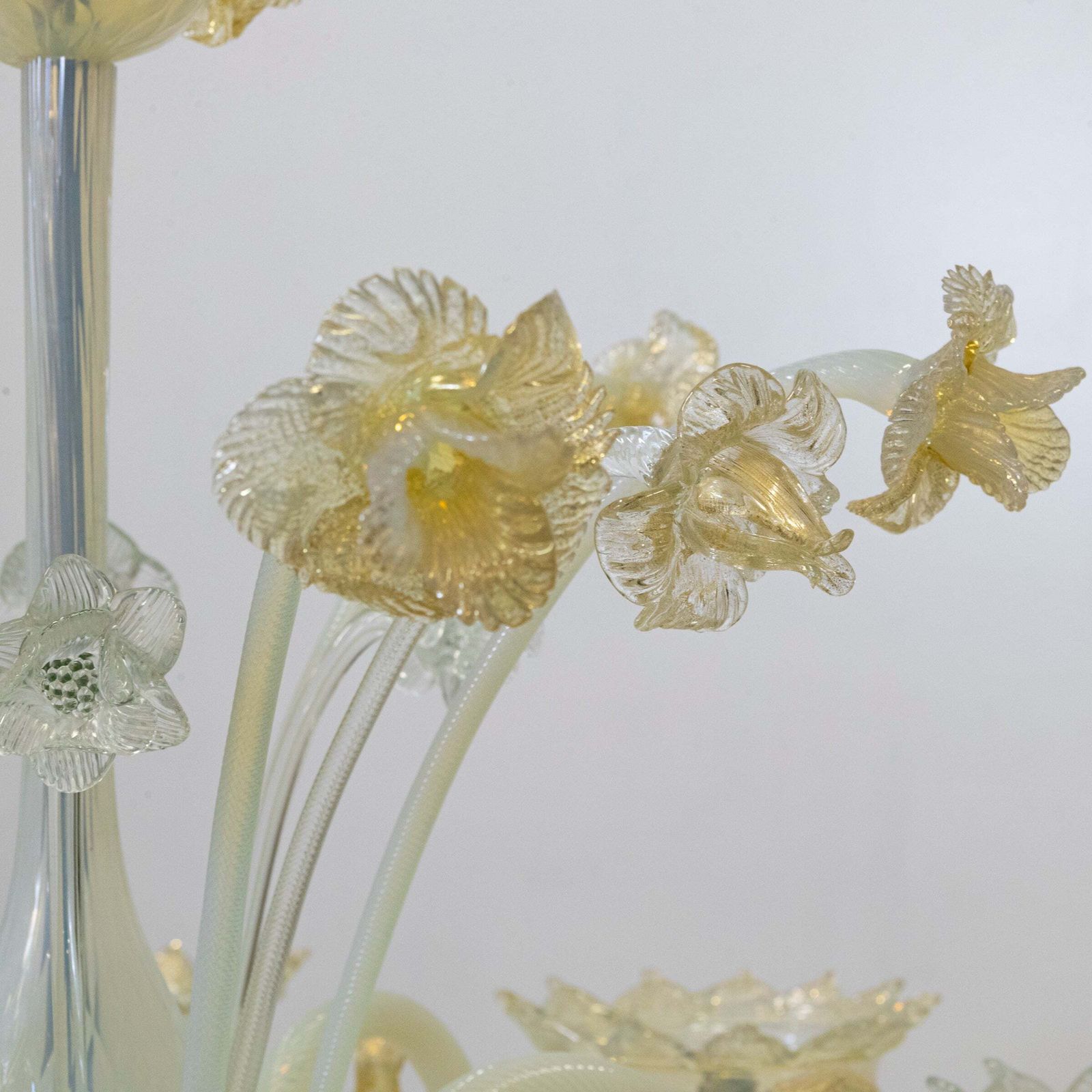 Large Murano Glass White & Gold Chandelier | Floral Venetian Light photo Lighting