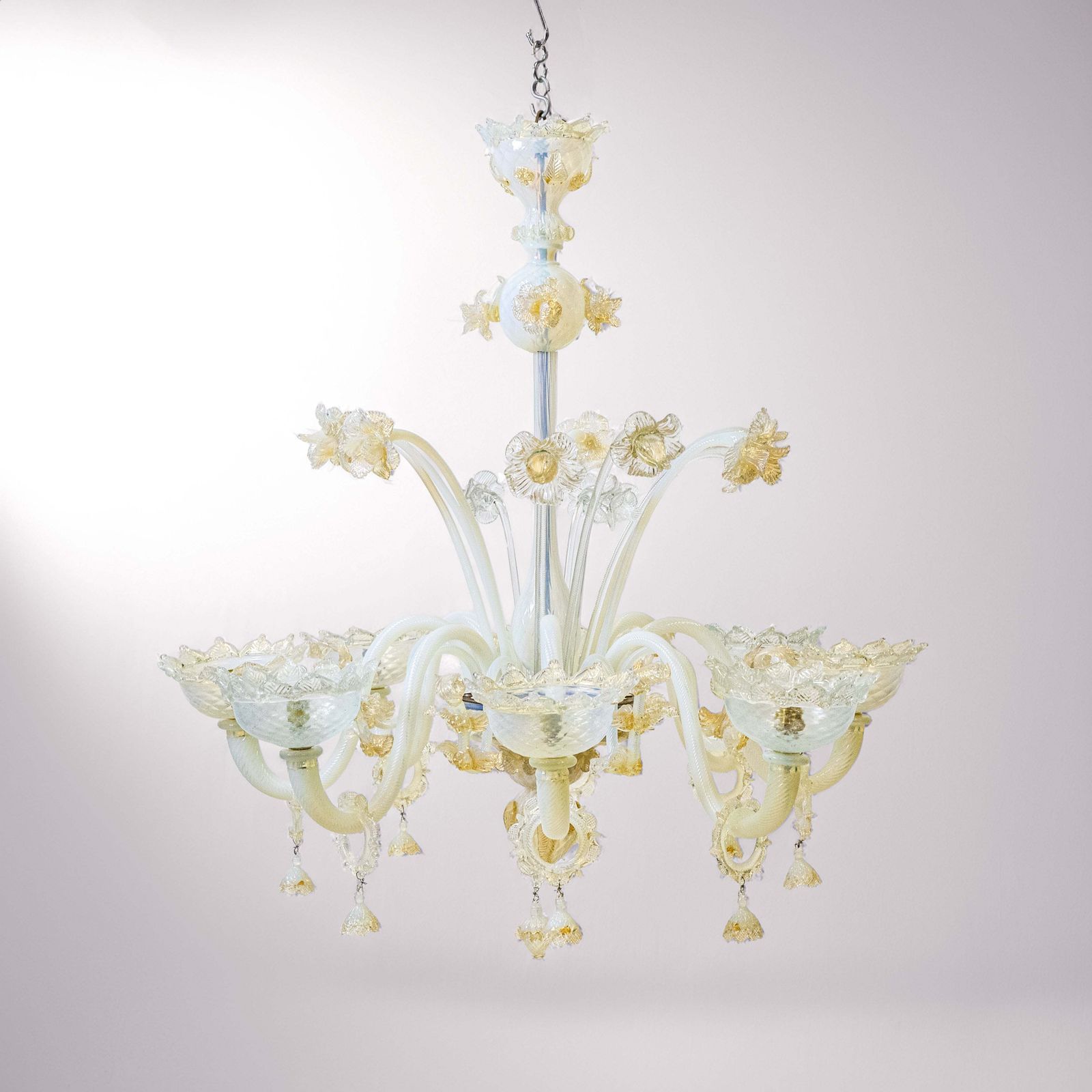 Large Murano Glass White & Gold Chandelier | Floral Venetian Light photo 3500.0