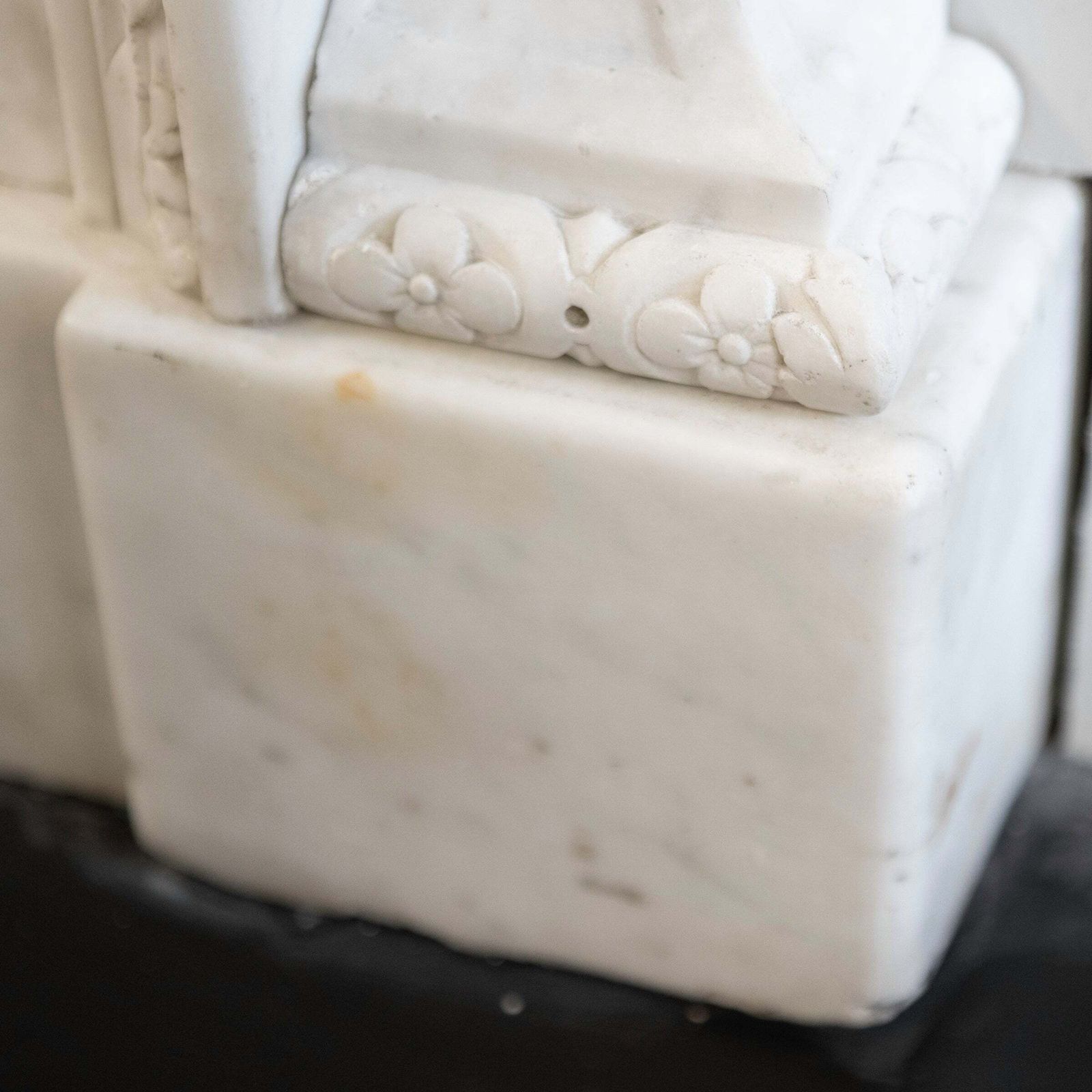 photo furniture 18th Century English Baroque Marble Fireplace | Appuldurcombe House