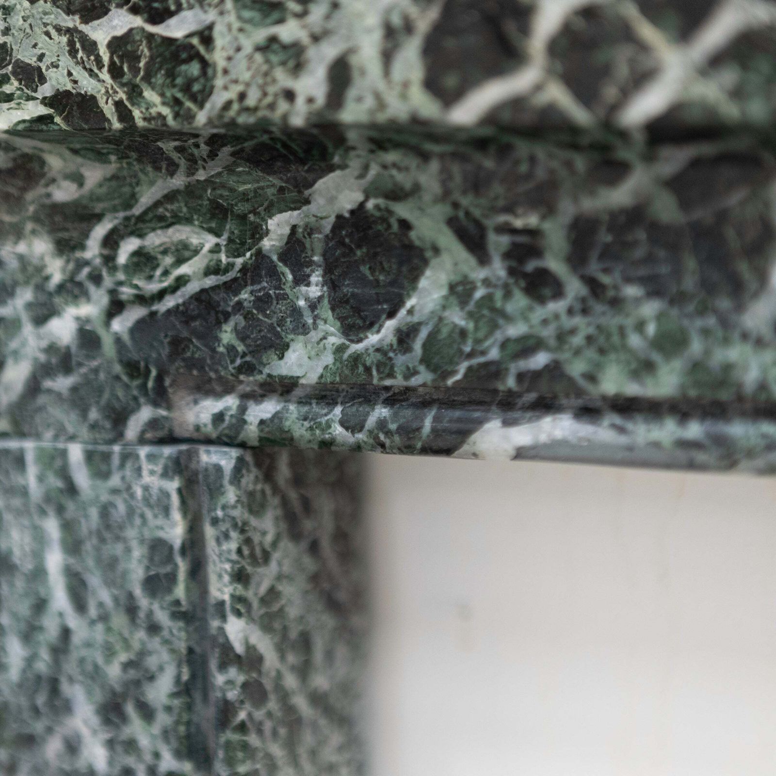 photo vinterior Large Green Verde Marble Fireplace Surround