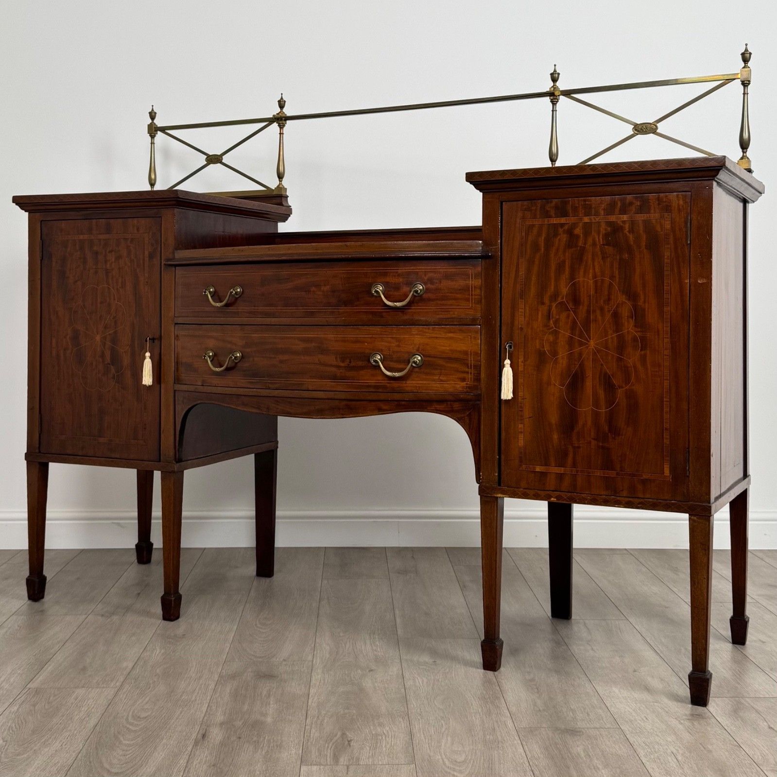 Antique 20th Century Good Quality Inlaid Sideboard In Mahogany photo for sale