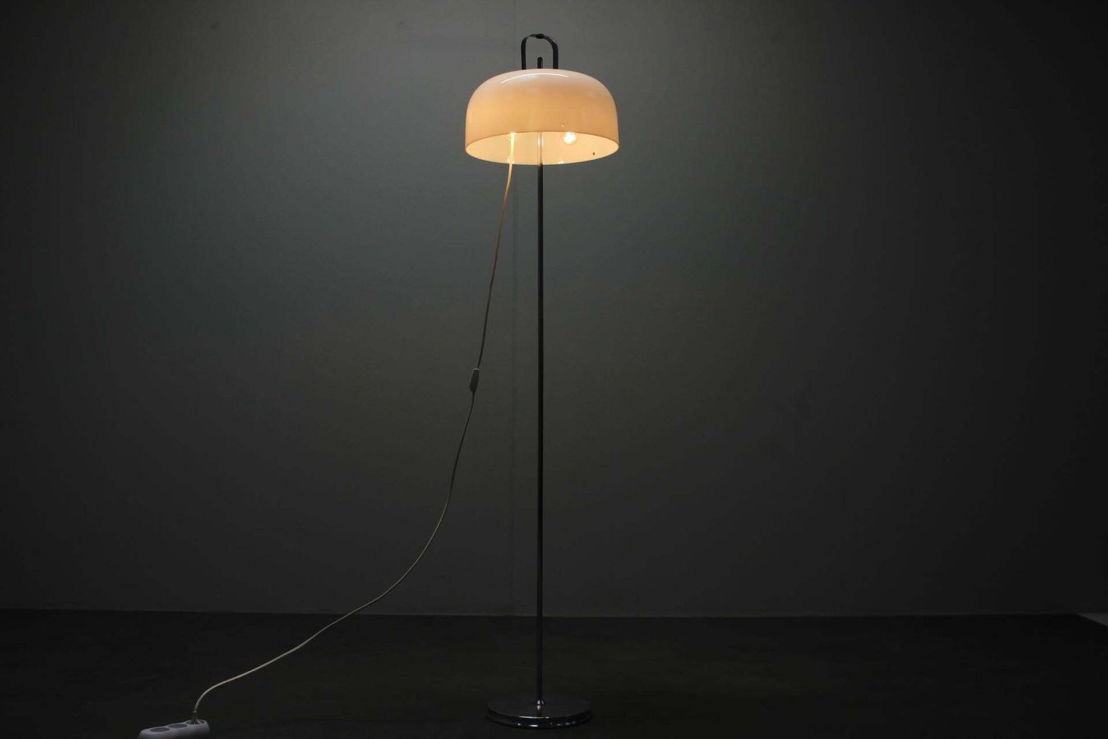 photo for sale Mid Century Floor Lamp Medusa By Luigi Massoni For Guzzini, 1970s, Italy