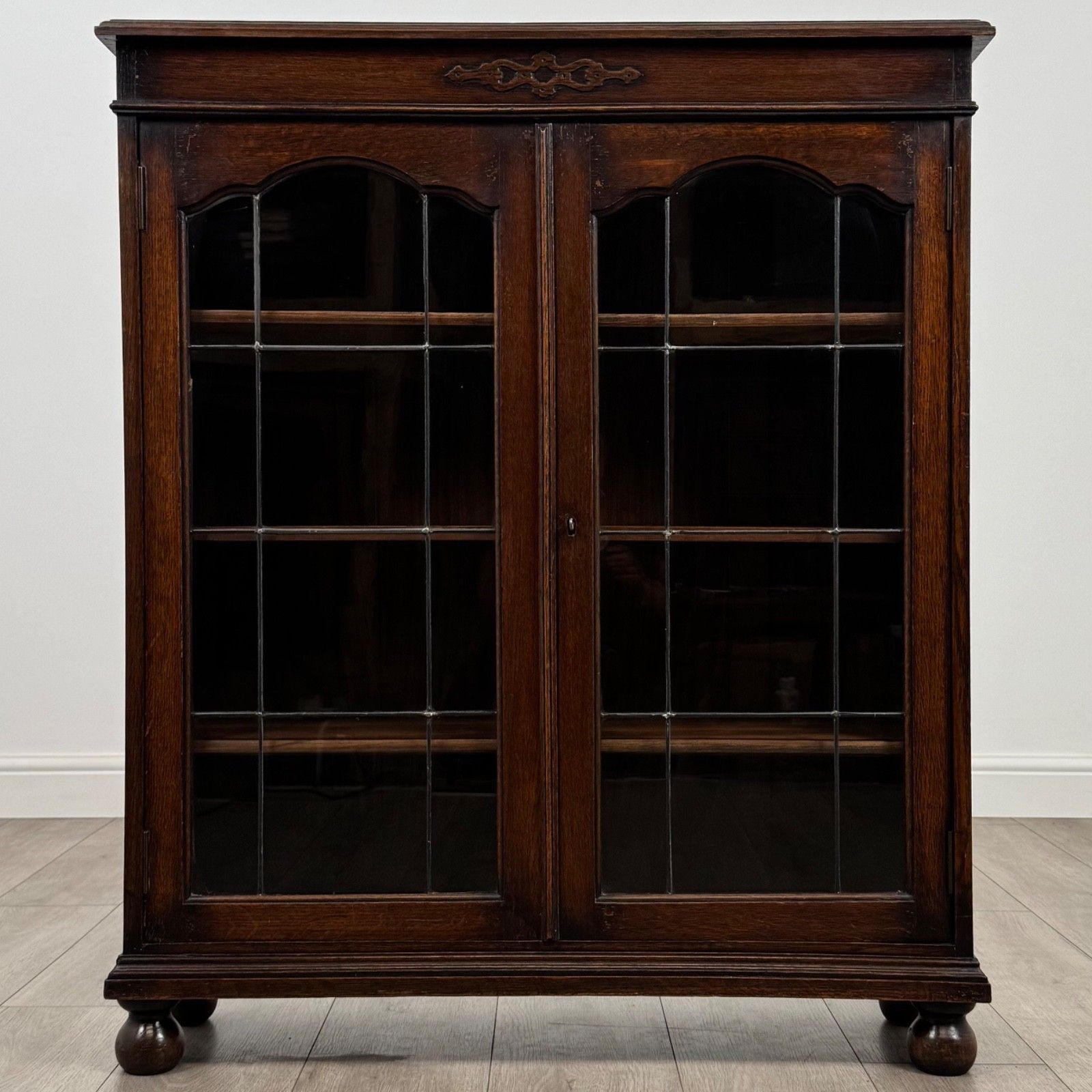 Antique 20th Century Good Quality Display Cabinet In Oak photo furniture