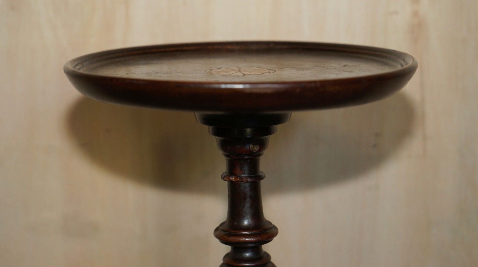 Lovely Small Antique Sheraton Revival Mahogany Tripod Side End Lamp Wine Table photo Furniture