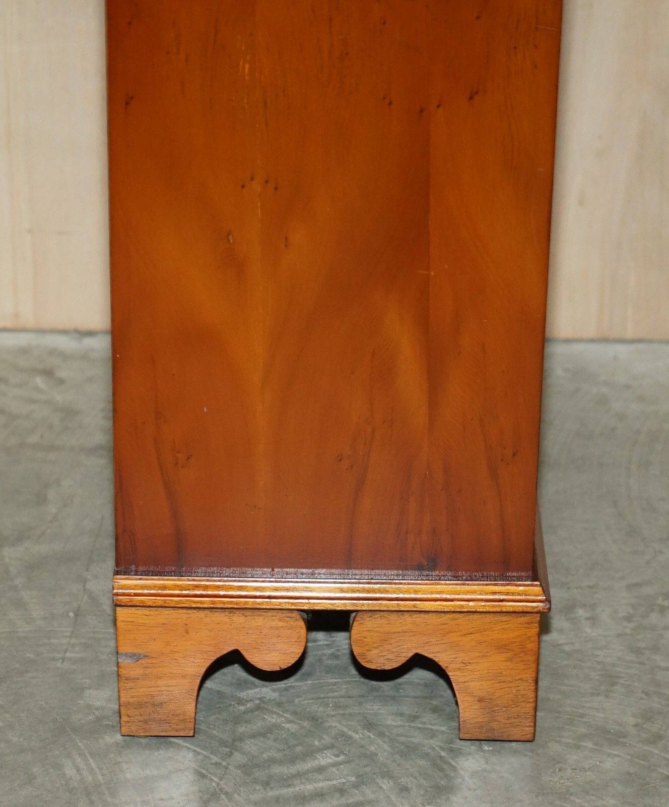 photo furniture Vintage Yew Wood Side / End Sized Book Table With Single Drawer And Bookshelves
