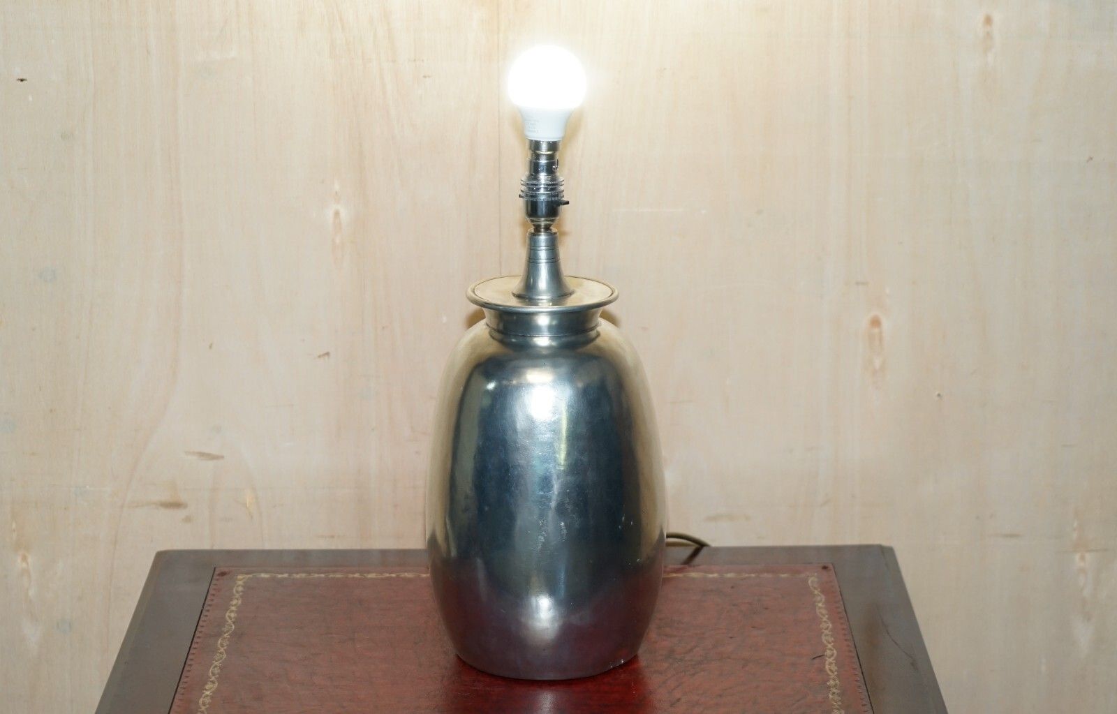 Large Owl Stamped Arte Italica Tavola Marinoni Vase Dome Shaped Pewter Lamp photo furniture