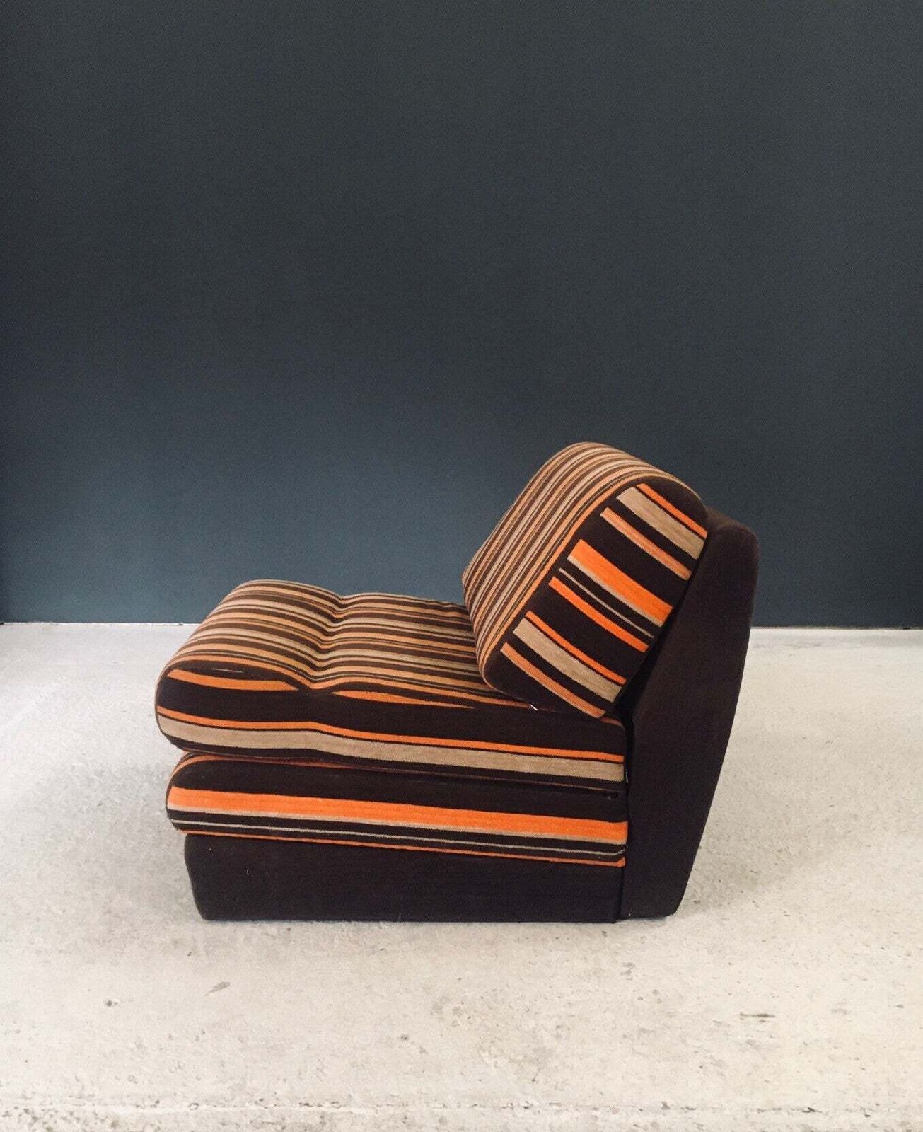1970's Design Fold Out Extendable Lounge Chair photo vinterior