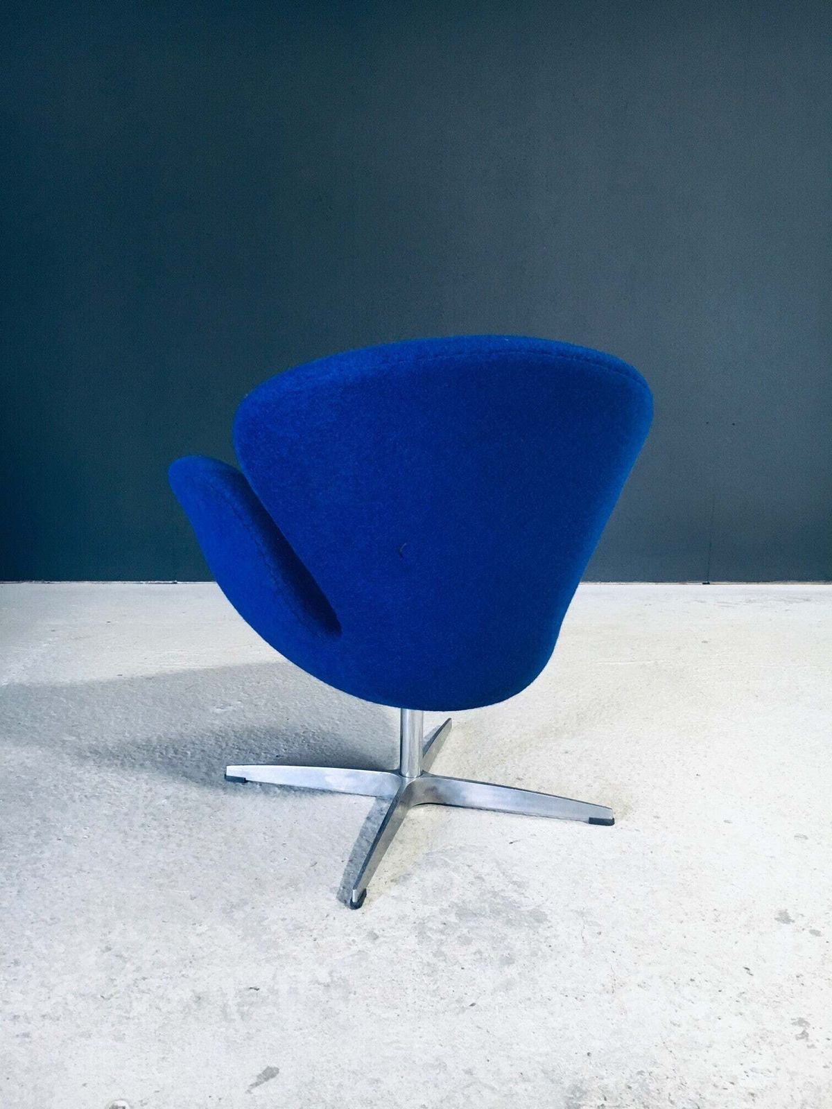 Mid Century Modern Scandinavian Design Swan Chair Van Arne Jacobsen, Denemarken, Jaren 1970 photo buy