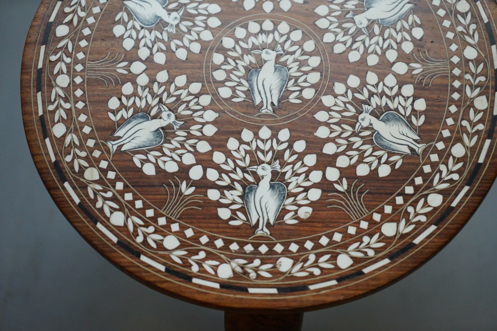 Anglo Indian Export Rosewood Elephant Inlaid Side Lamp End Wine Table Flowers photo 475.0
