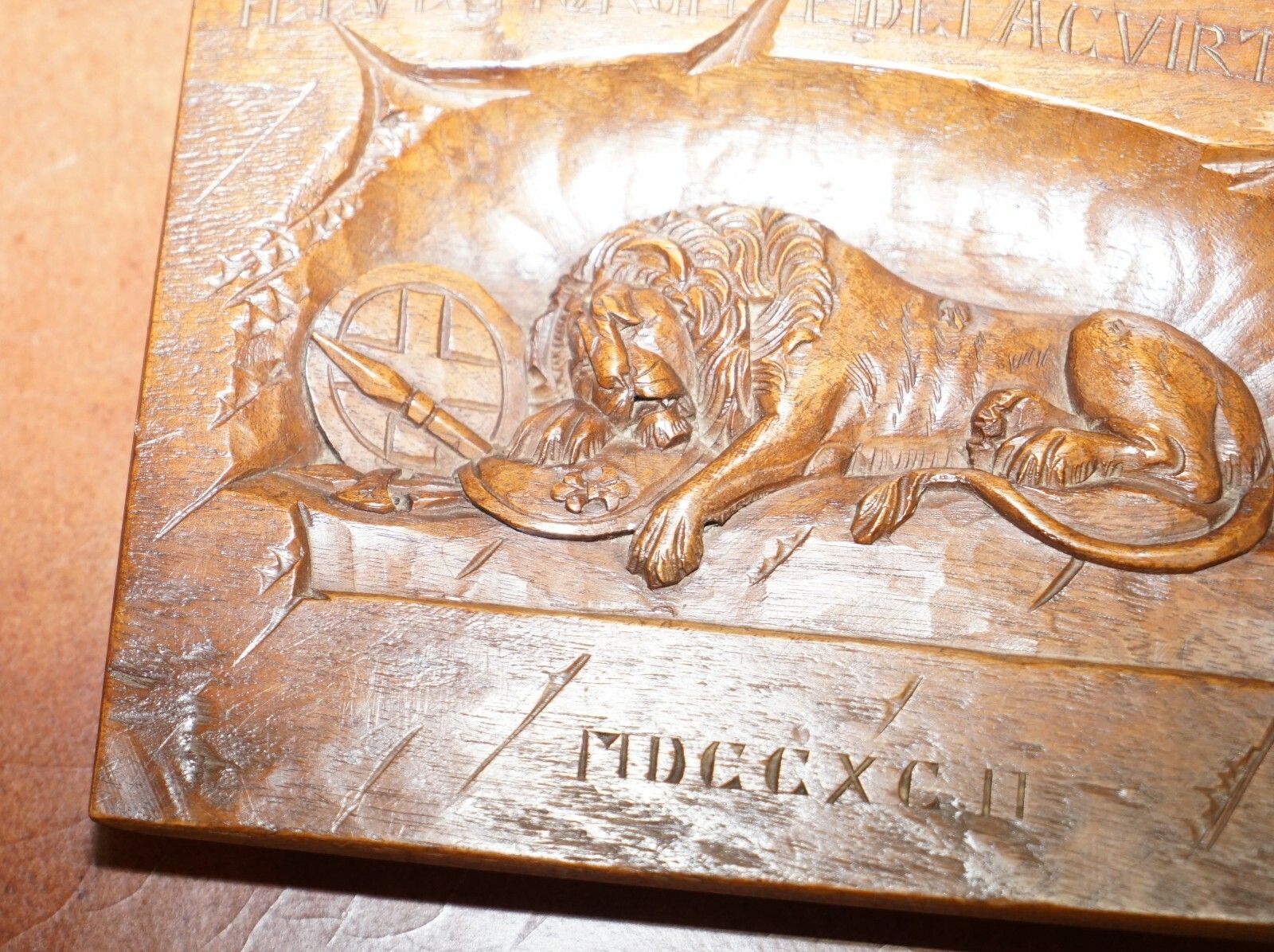 Sublime Vintage  Hand Cavred Wooden Plaque & Documents Of The Lion Of Lucerne photo buy