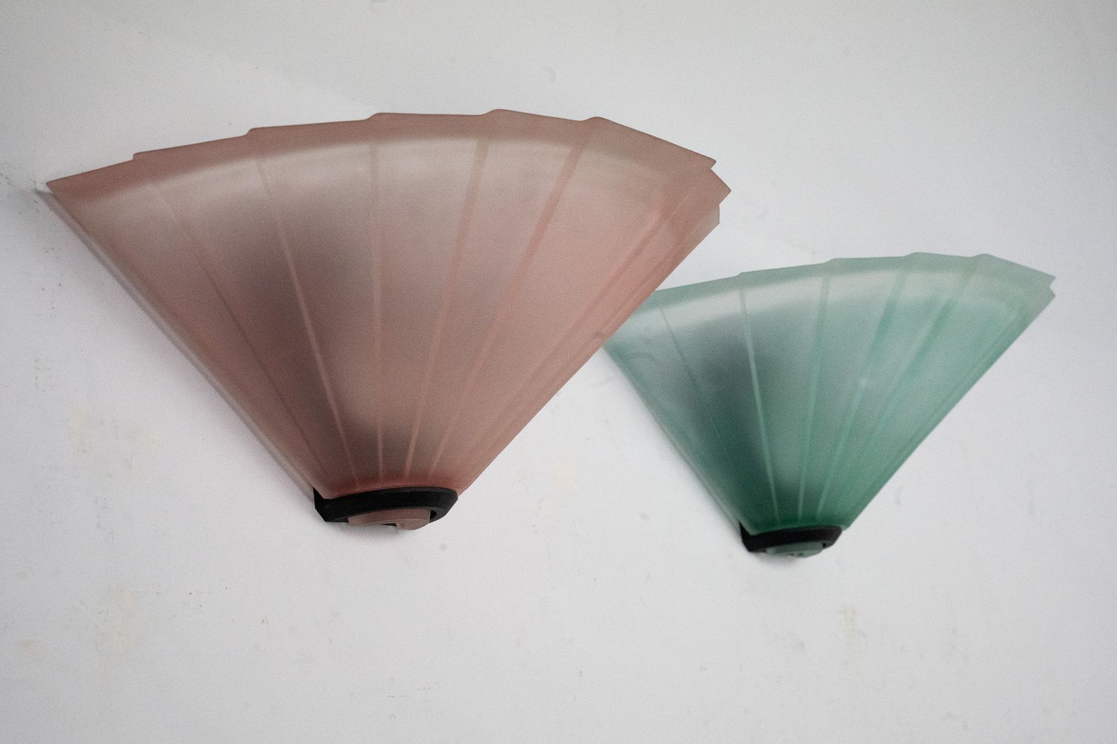 Pair Of De Majo Sconces In Thick Pink And Green Murano Glass. Italy 1980s photo for sale