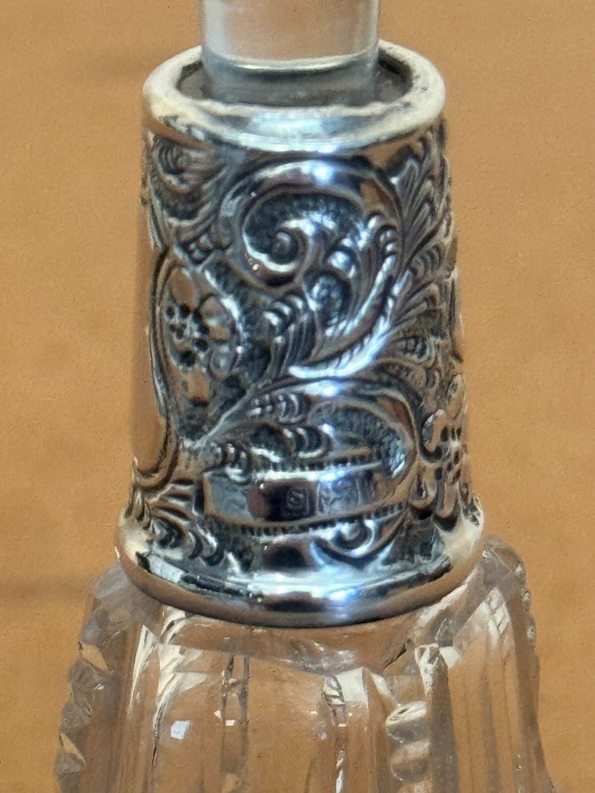 14.5cm Tall 1913 Antique Perfume Bottle Flask Cut Glass Crystal Sterling Silver photo vinterior