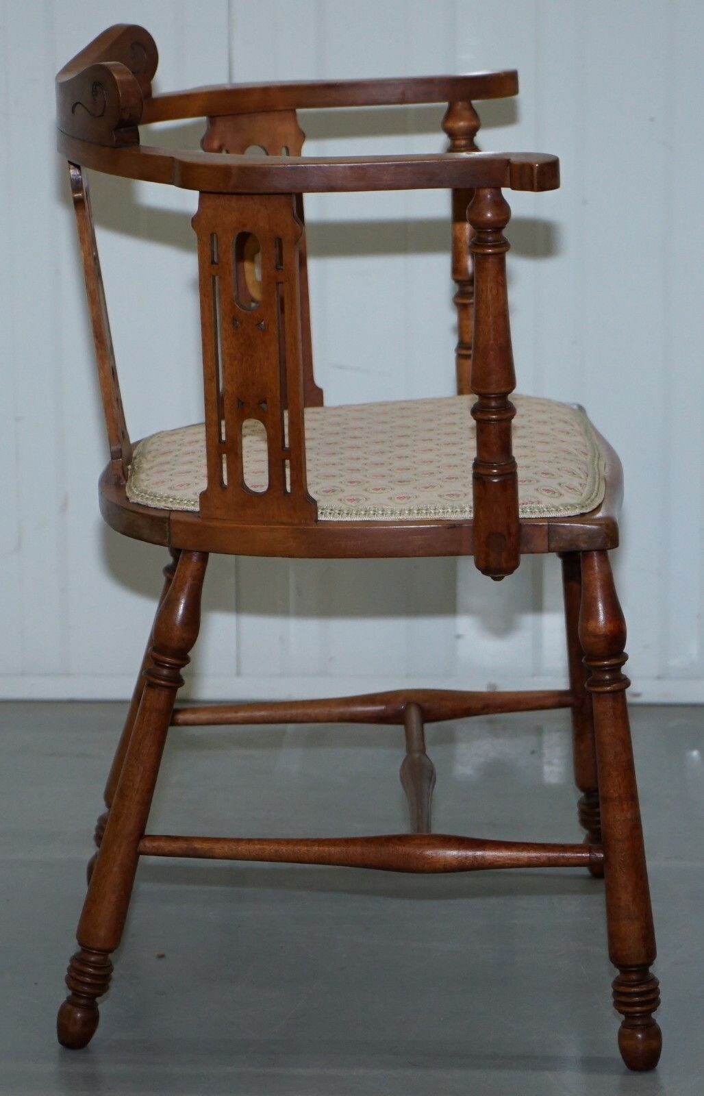 photo furniture Stunning Edwardian Bow Back Walnut Chair Arts & Crafts Mother Of Pearl Inlay