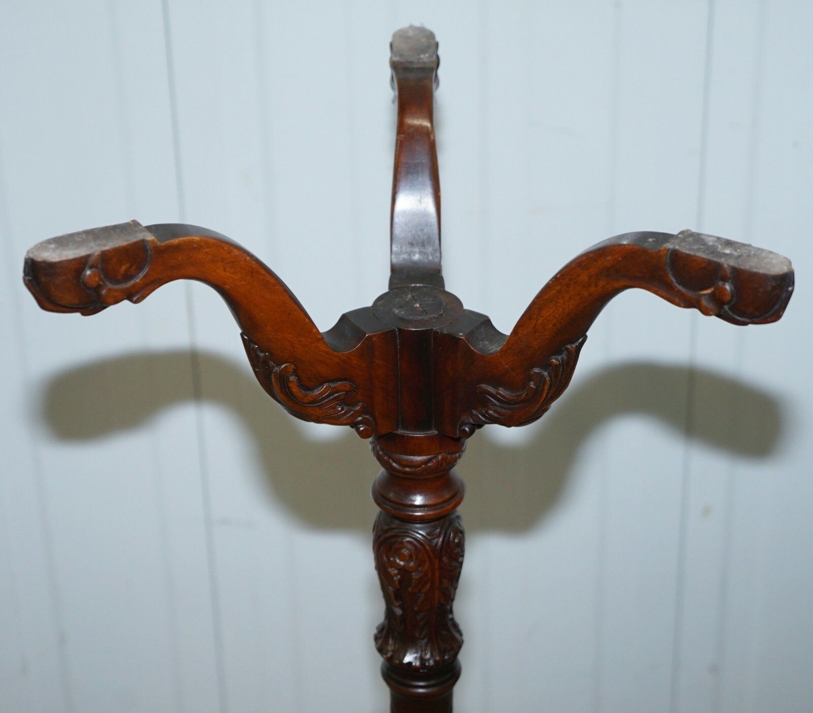 Home Decor Tall Hand Carved Mahogany Jardiniere Stand, Claw & Ball Feet Scalloped Edge Top photo