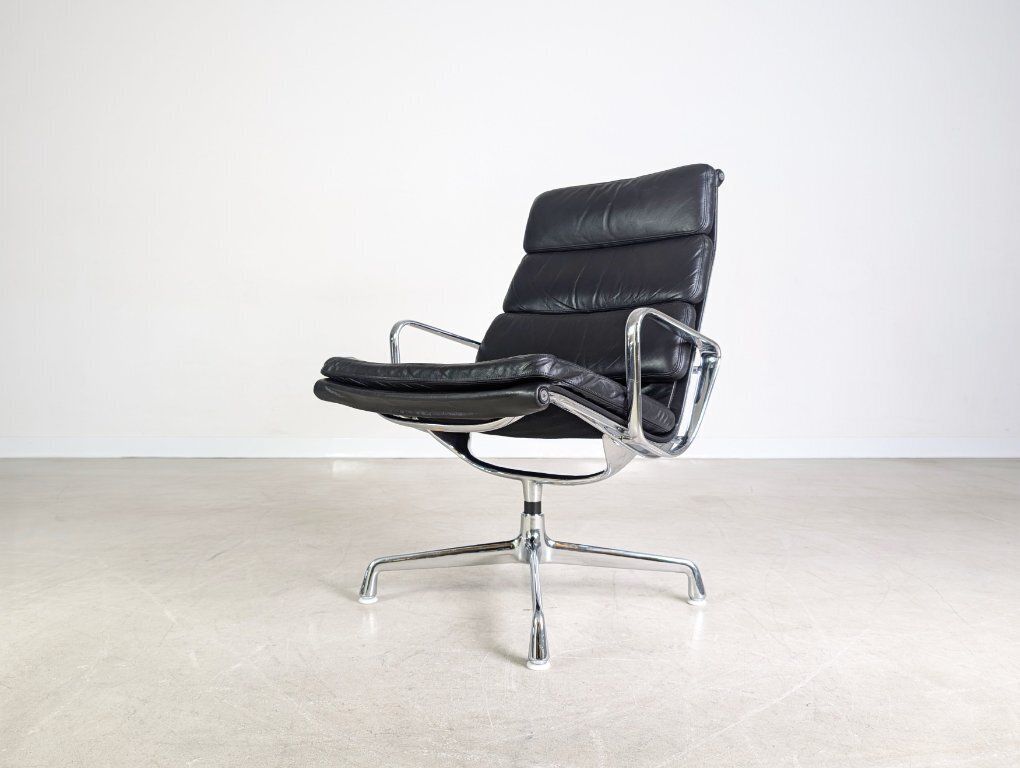 Original Ea 216 Armchair Herman Miller Charles Ray Eames Soft Pad photo 1965.0