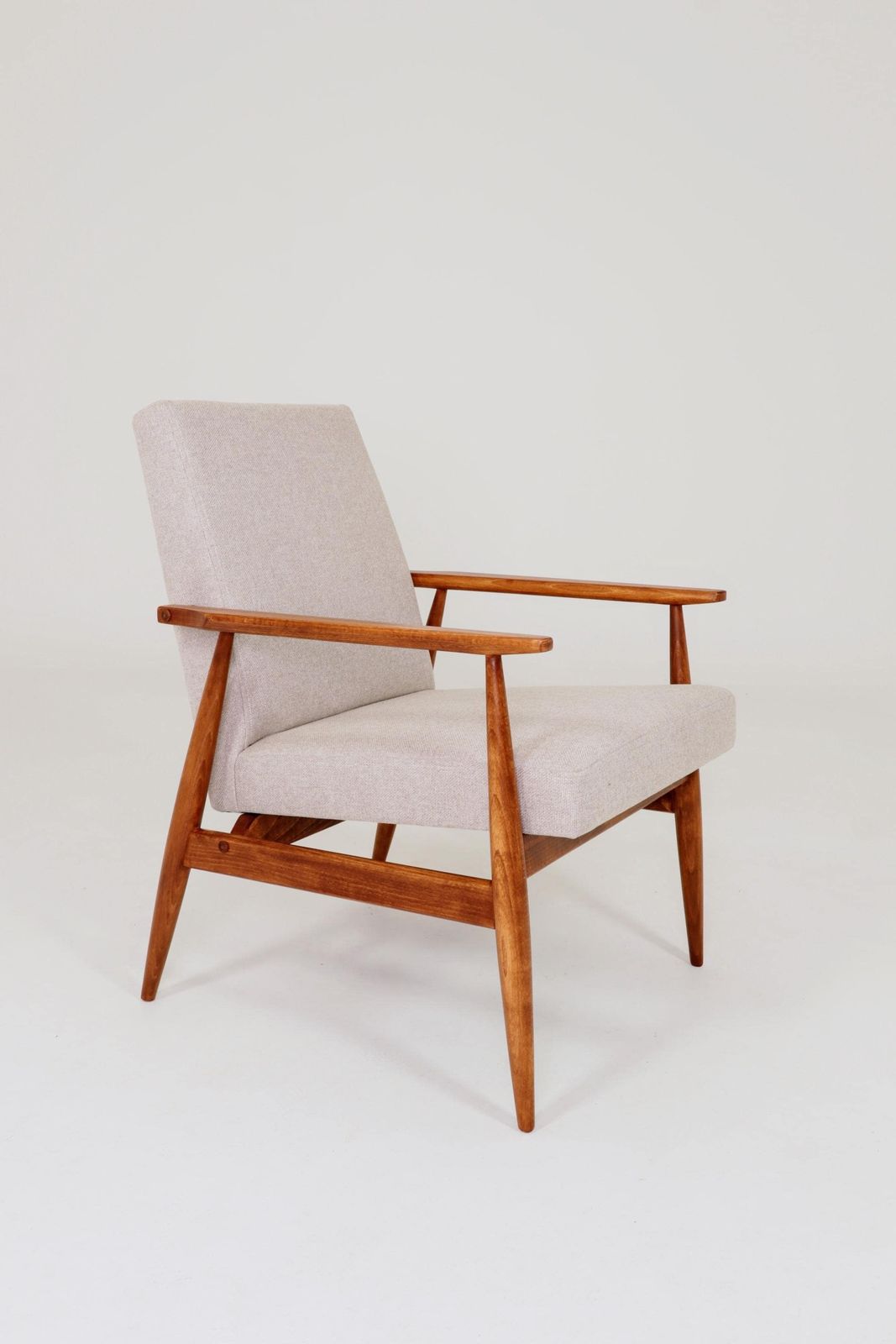 Scandinavian Lounge Chair Braid Beige Upholstery Classic Design